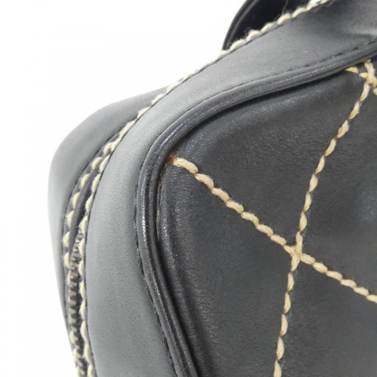 Chanel Beige Black Leather Handbag Pouch (Pre-Owned)
