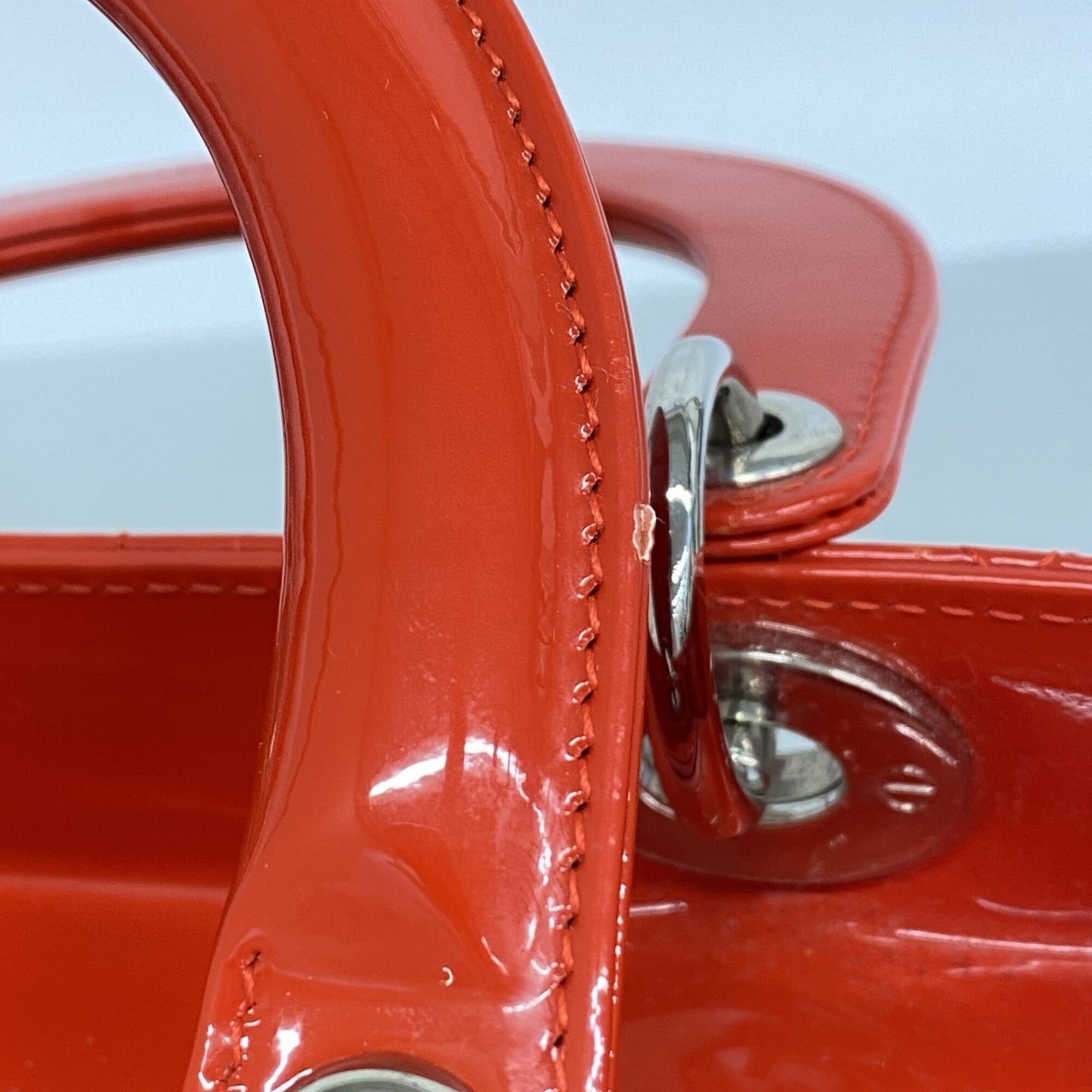 Christian Dior Red Color Handbag (Pre-Owned)