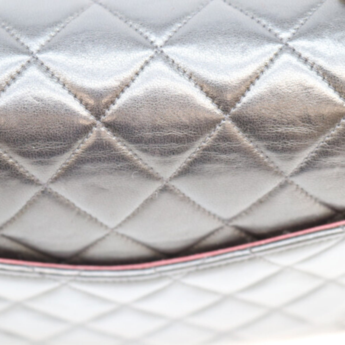 Chanel Black Leather Shoulder Bag (Pre-Owned)
