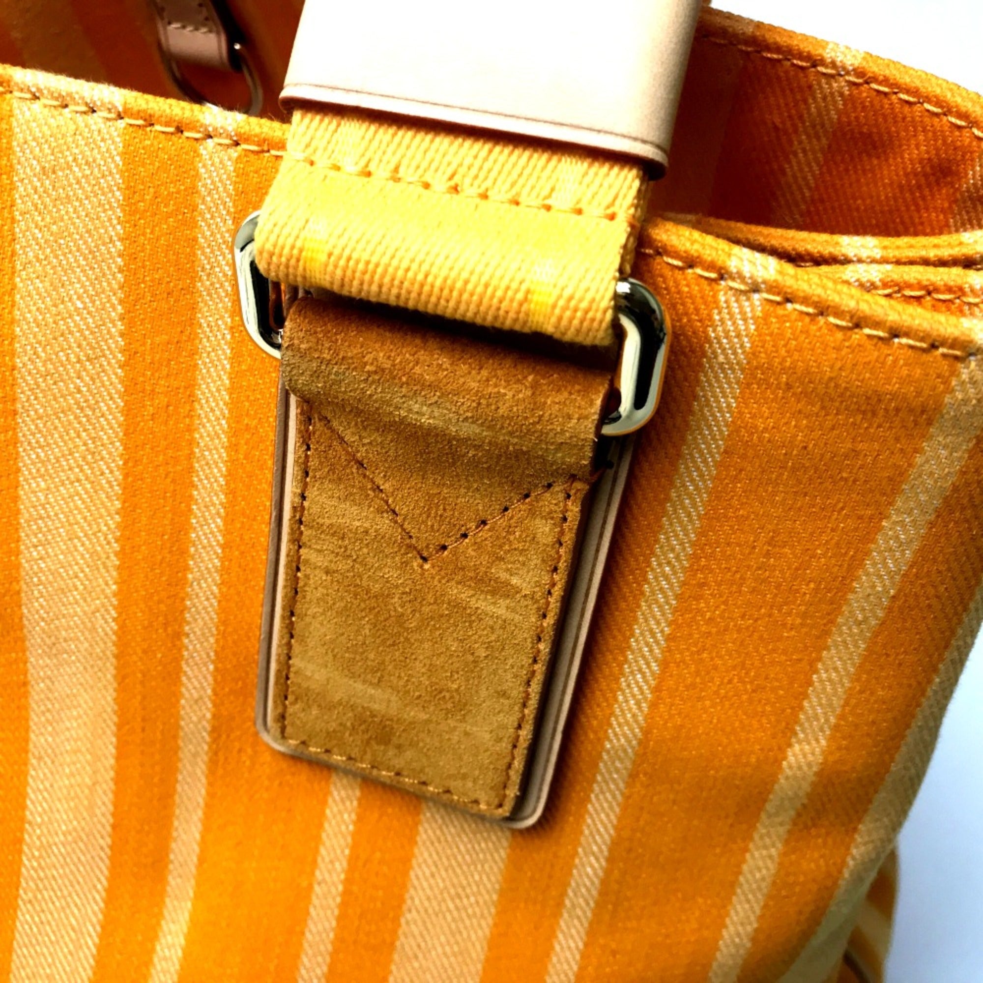 Louis Vuitton Yellow Cloth Tote Bag (Pre-Owned)
