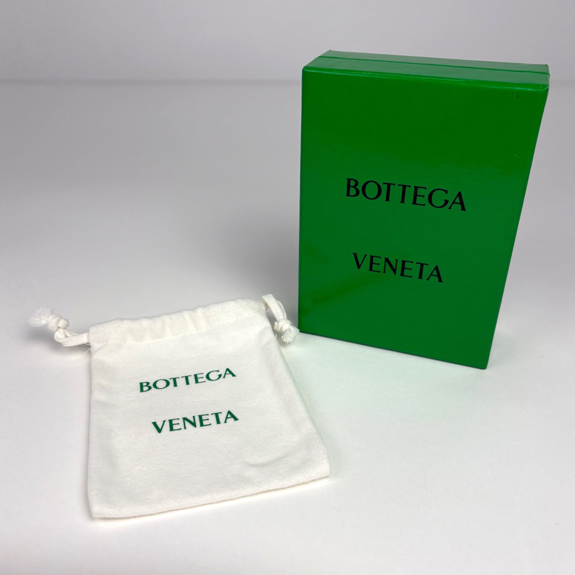 Bottega Veneta Intrecciato Black Leather Wallet (Bi-Fold) (Pre-Owned)
