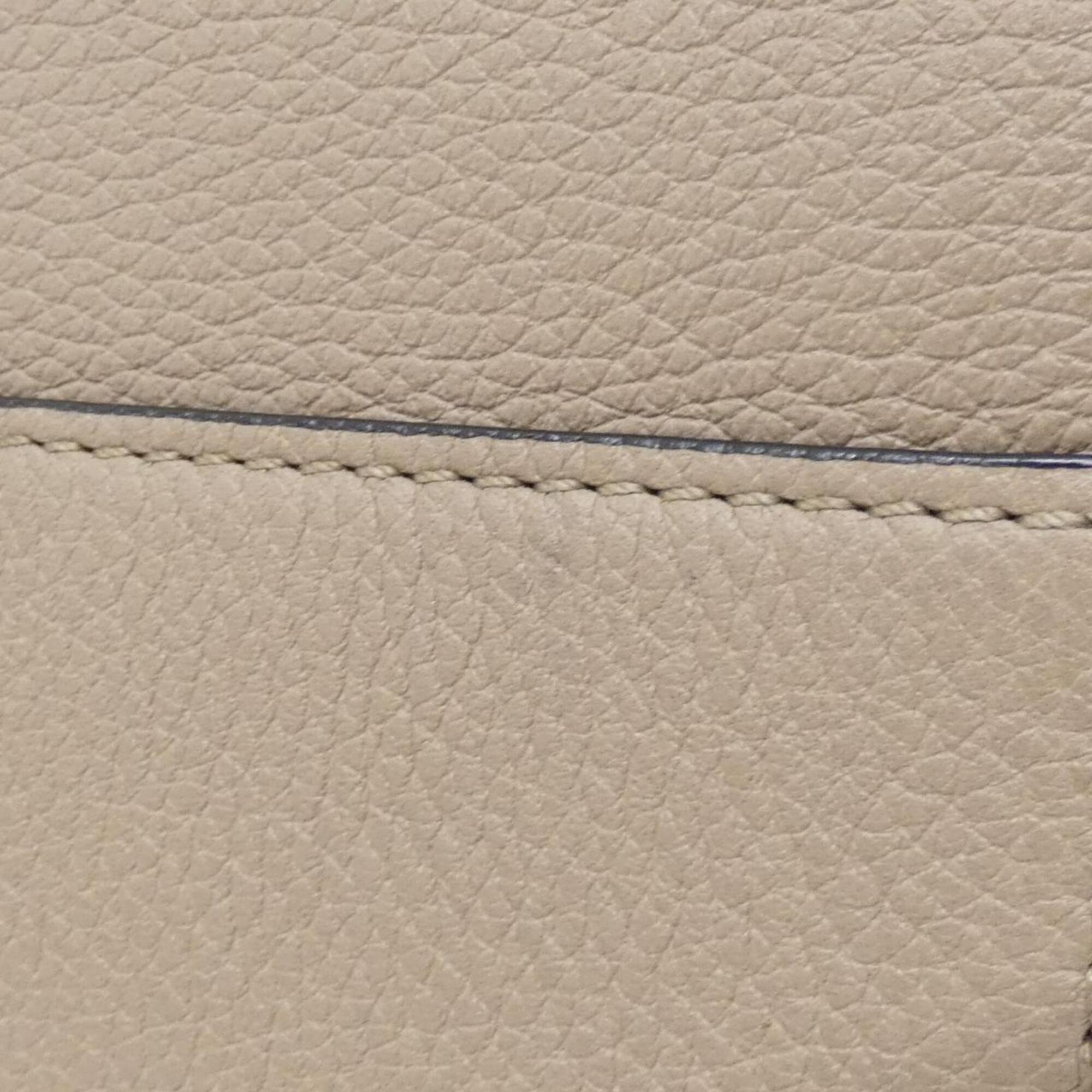 Loewe Sand Leather Shoulder Bag (Pre-Owned)