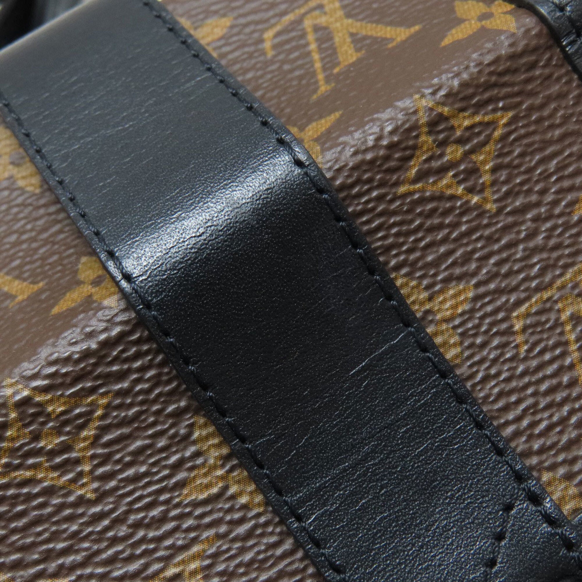 Louis Vuitton Monogram Monogram Canvas Pochette Shoulder Bag (Pre-Owned)