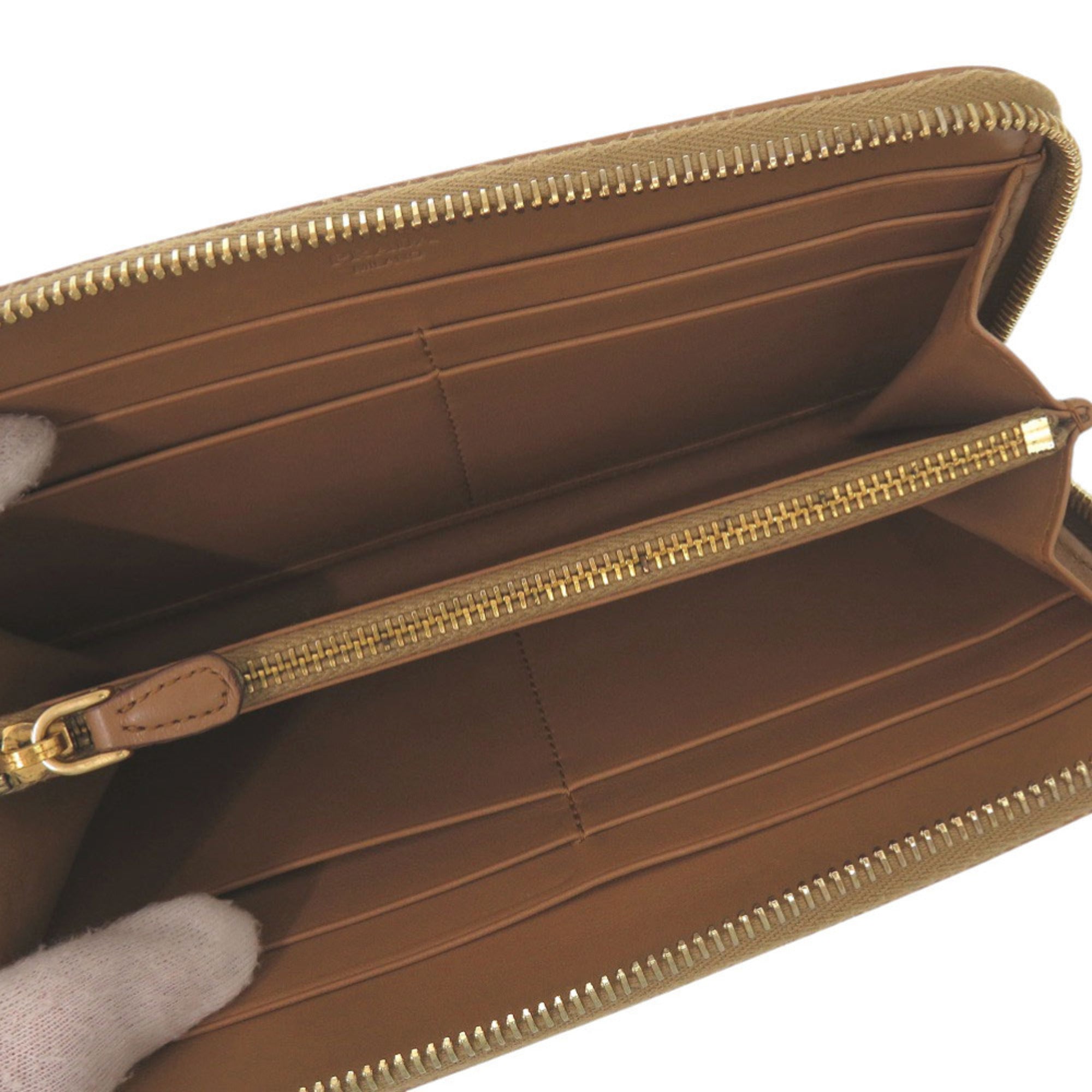 Prada Brown Camel Leather Long Wallet (Bi-Fold) (Pre-Owned)