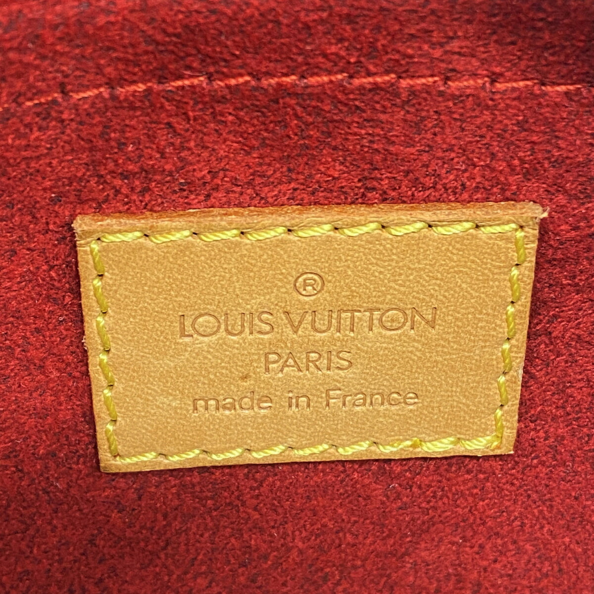 Louis Vuitton Brown Shoulder Bag (Pre-Owned)