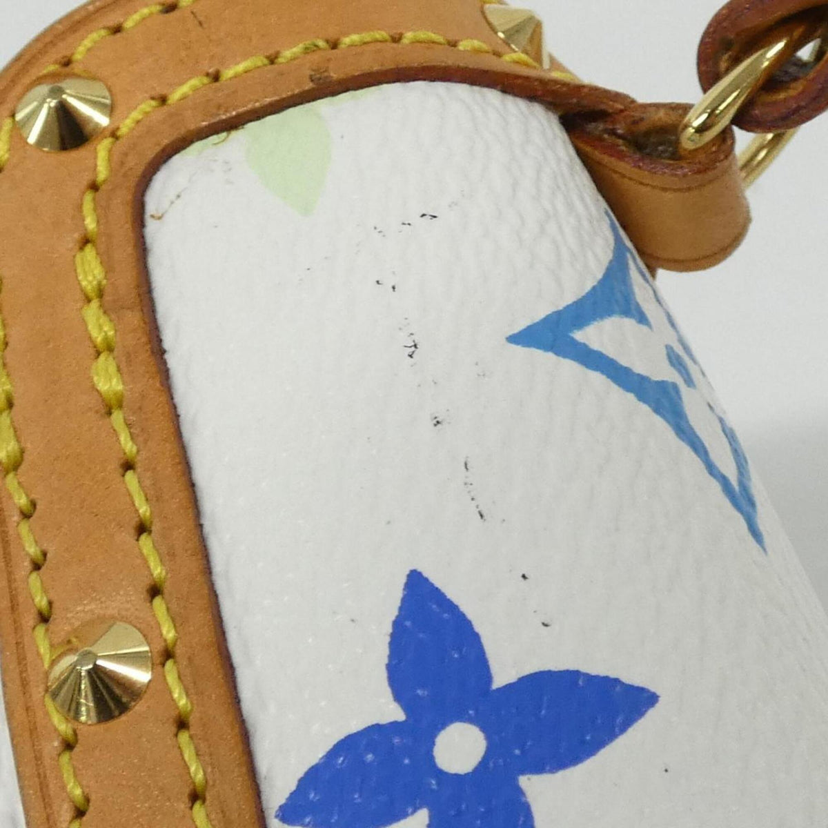 Louis Vuitton White Coated Canvas Pochette Shoulder Bag (Pre-Owned)