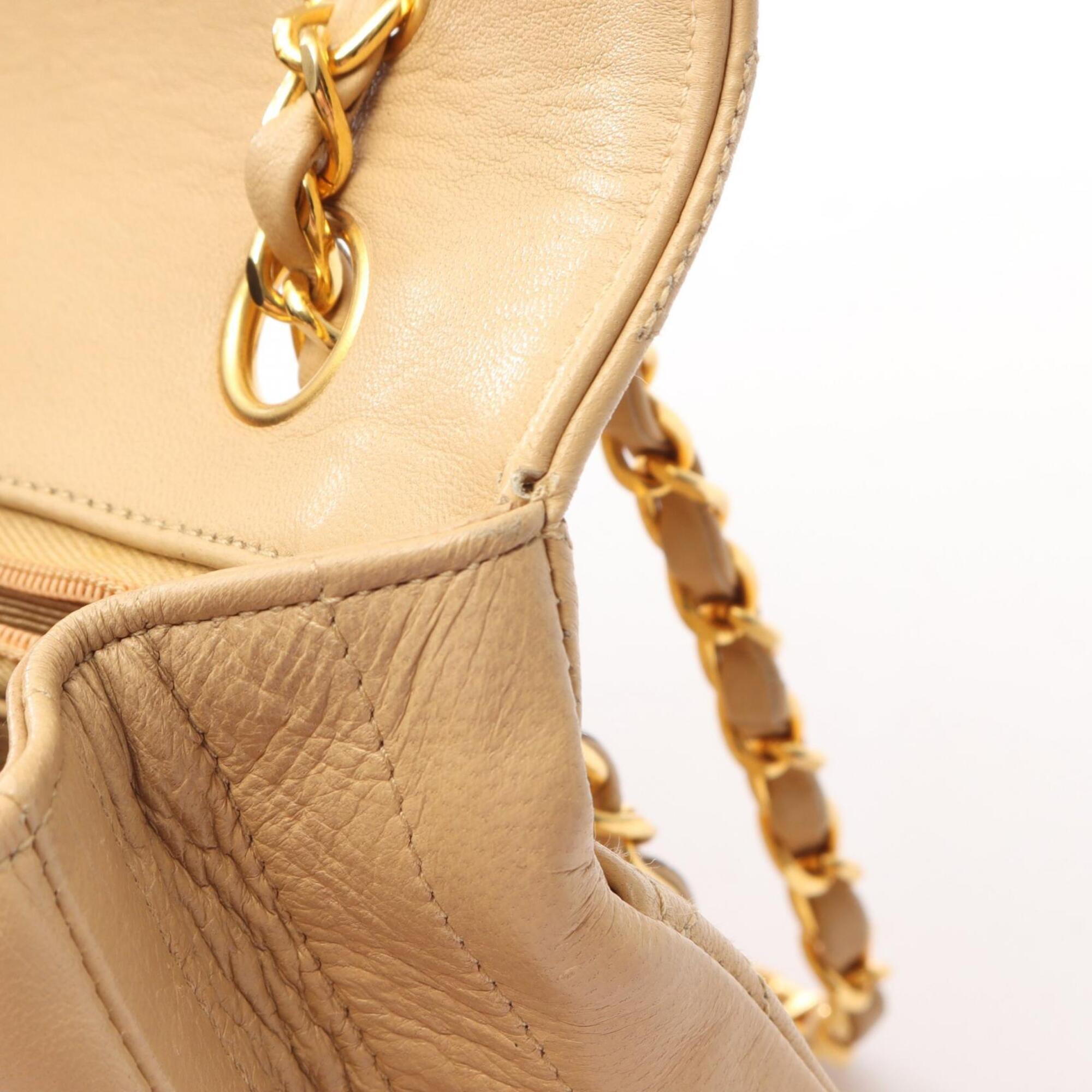 Chanel Beige Leather Handbag Shoulder Bag (Pre-Owned)