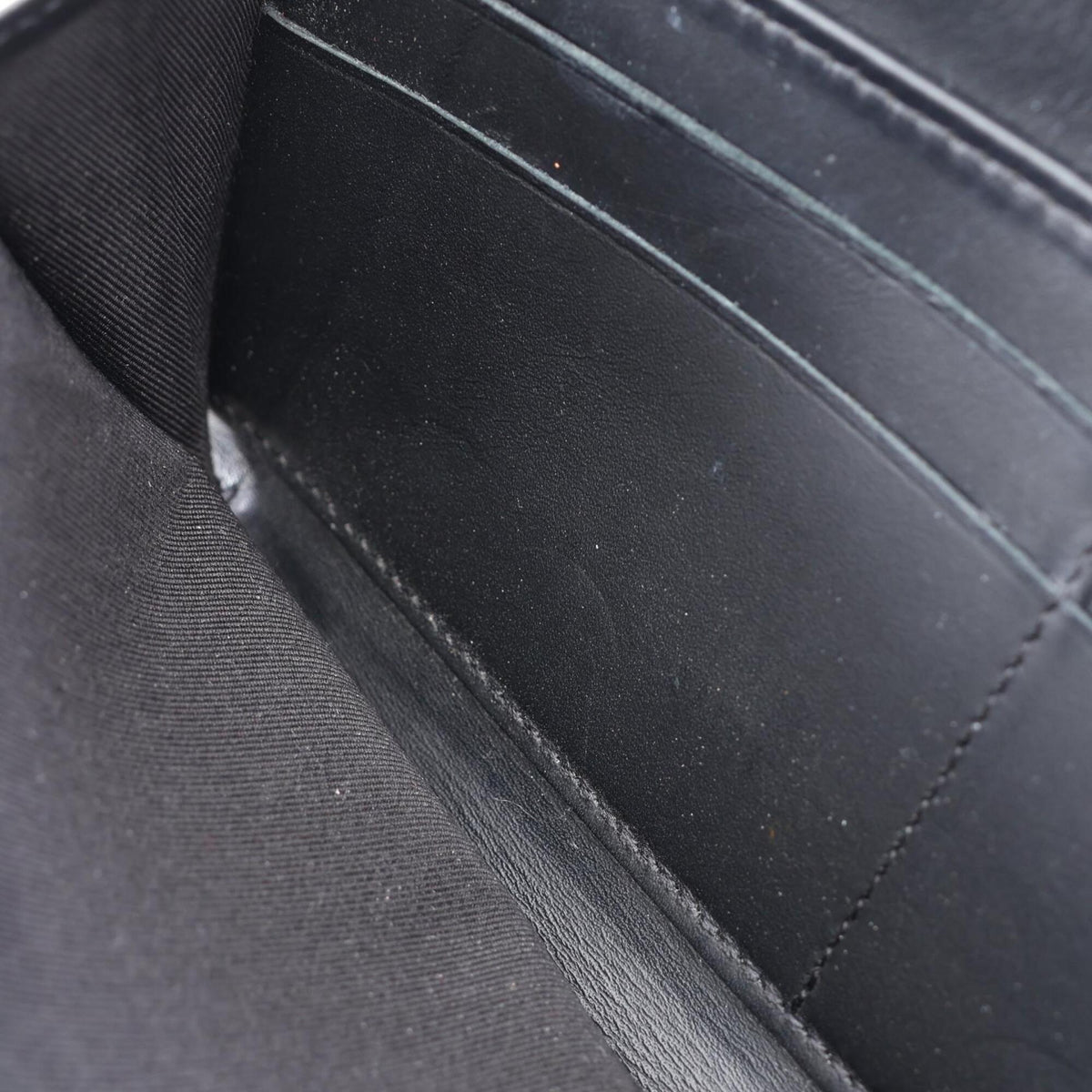 Chanel Black Grained Calfskin Long Wallet (Bi-Fold) (Pre-Owned)