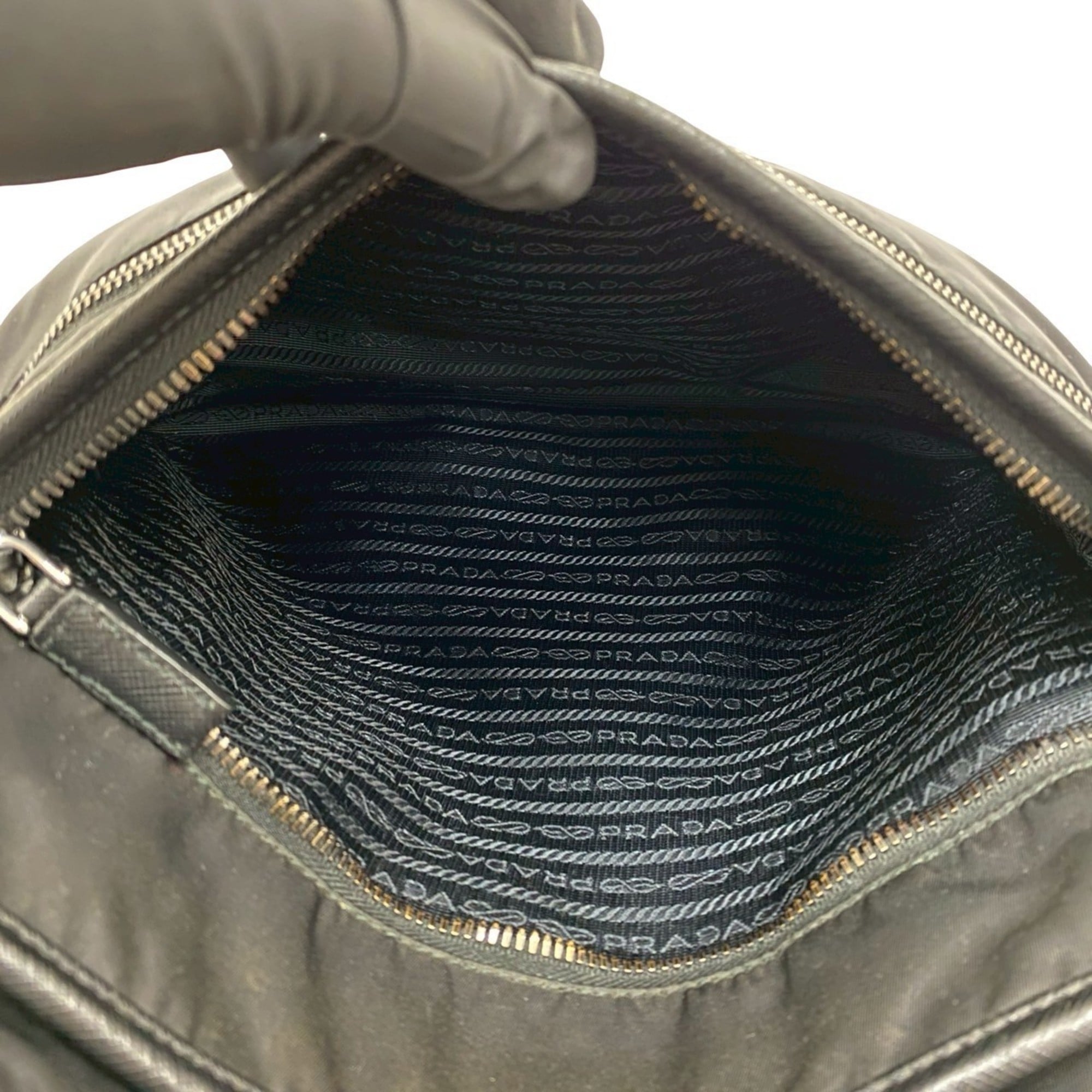 Prada Black Nylon Leather Messenger Bag Shoulder Bag (Pre-Owned)