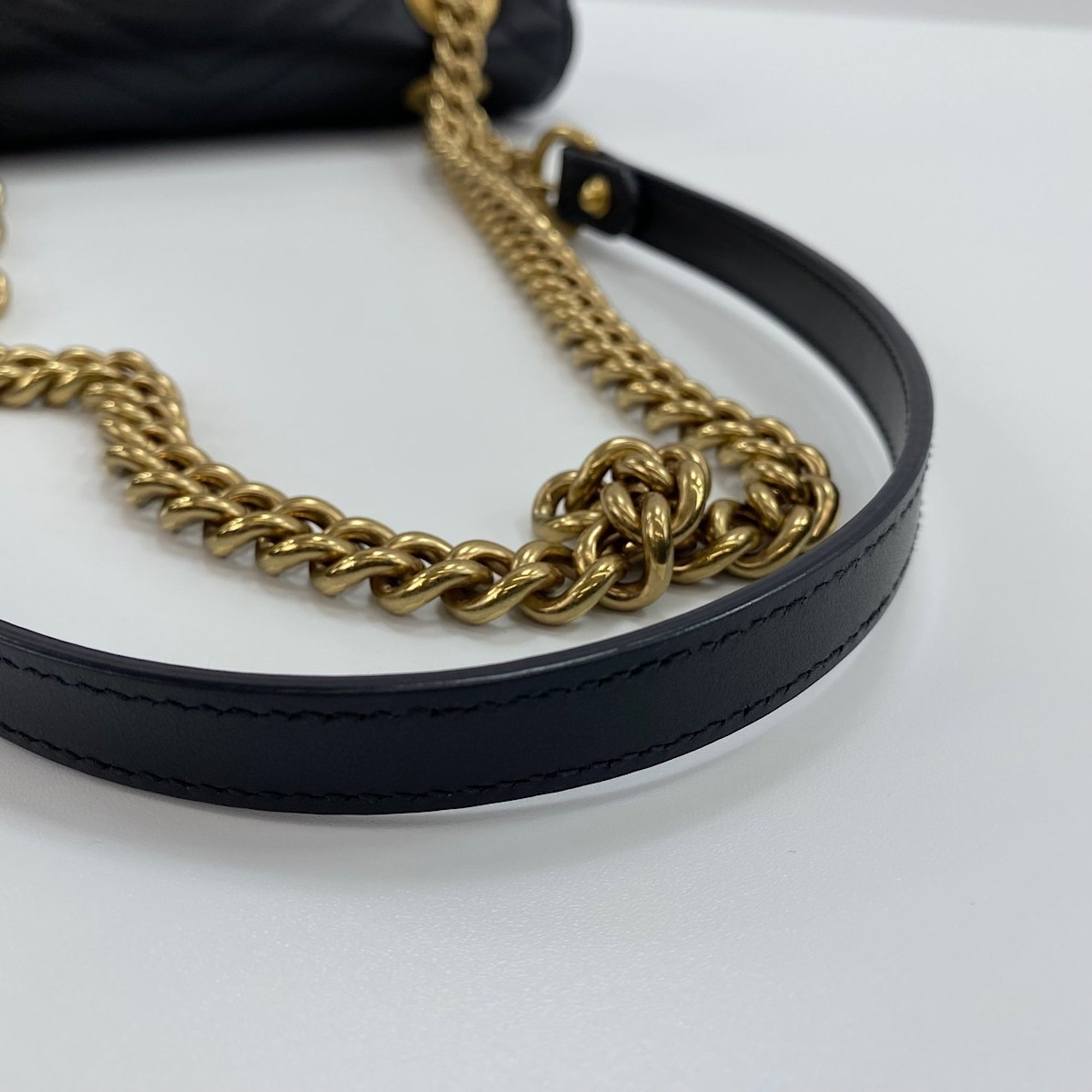 Gucci Gg Marmont Black Shoulder Bag (Pre-Owned)