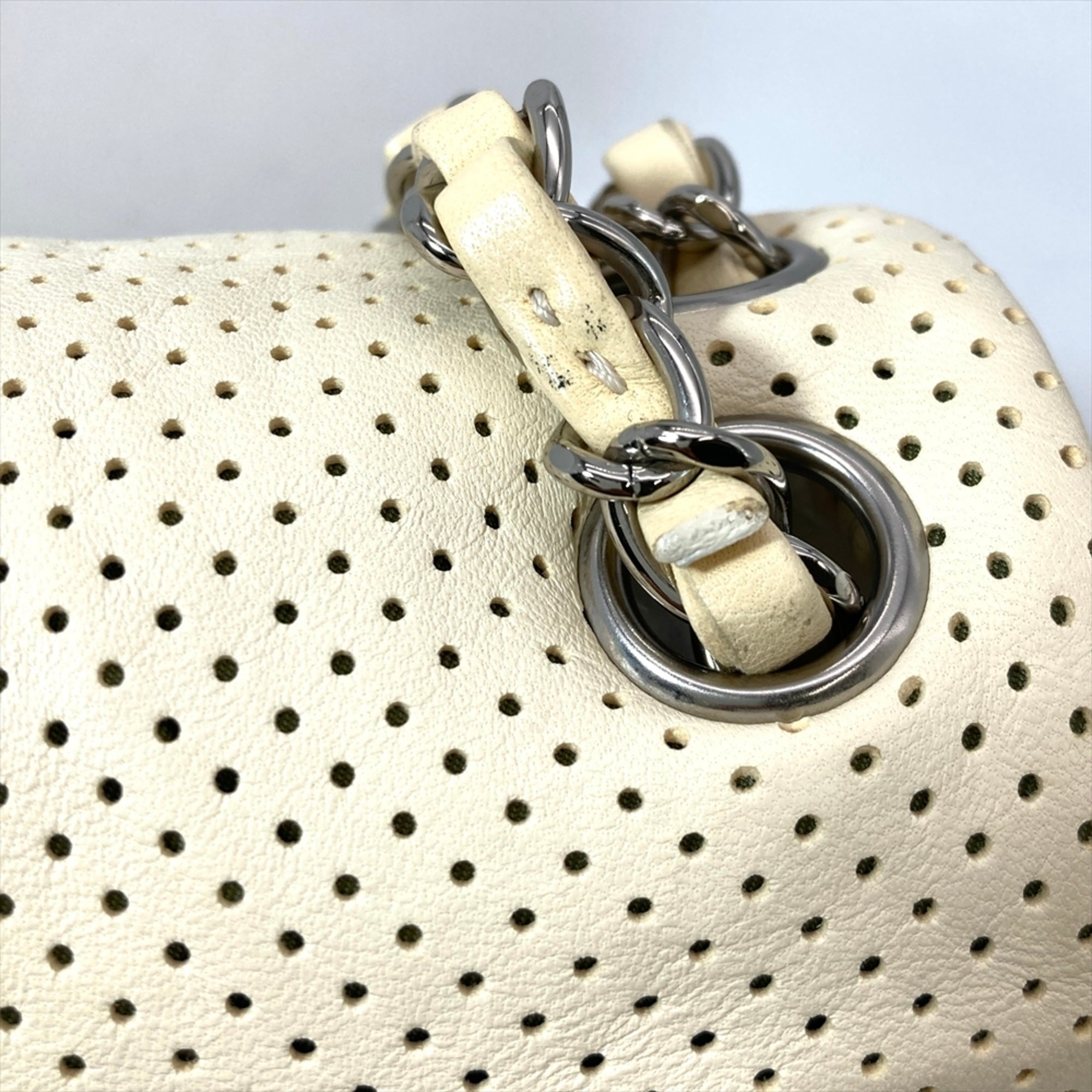 Chanel Green White Shoulder Bag (Pre-Owned)