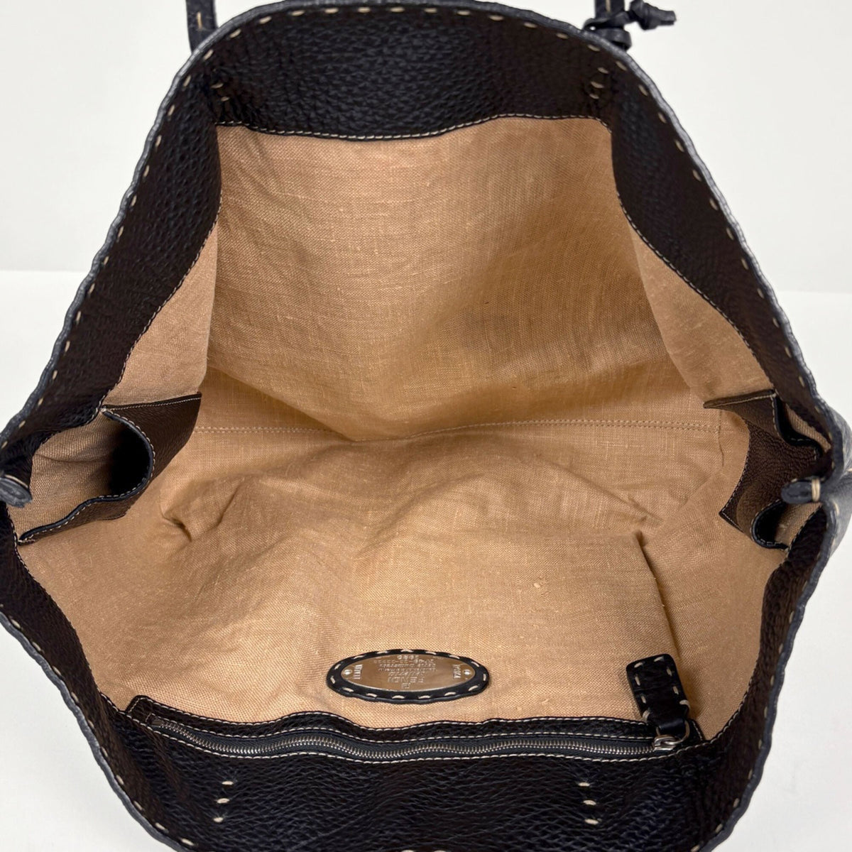 Fendi Black Leather Tote Bag (Pre-Owned)