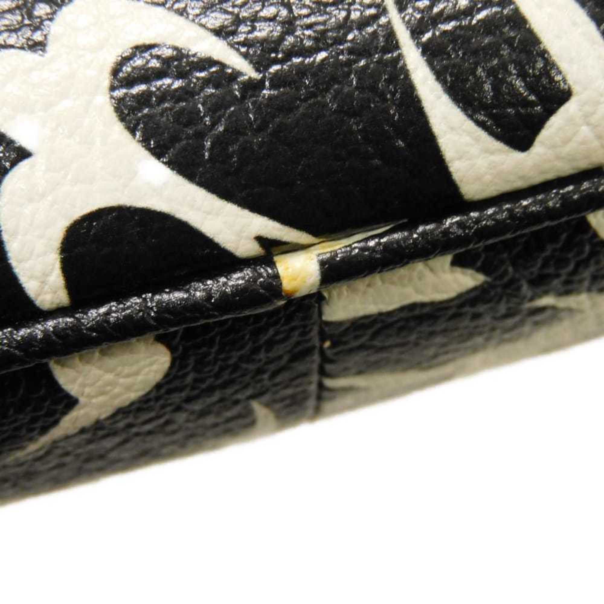 Miu Miu Black Leather Pochette Shoulder Bag (Pre-Owned)