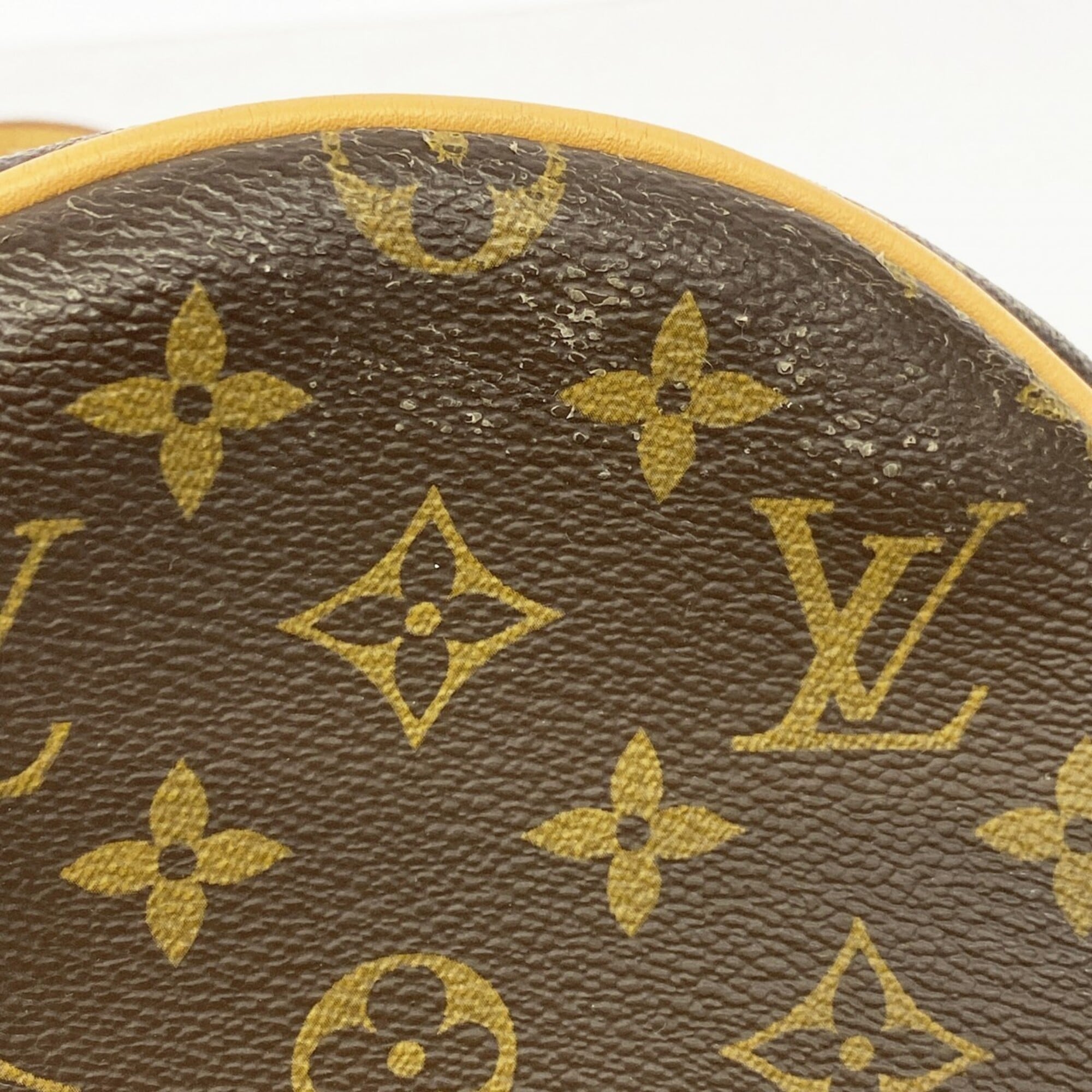 Louis Vuitton Brown Shoulder Bag (Pre-Owned)