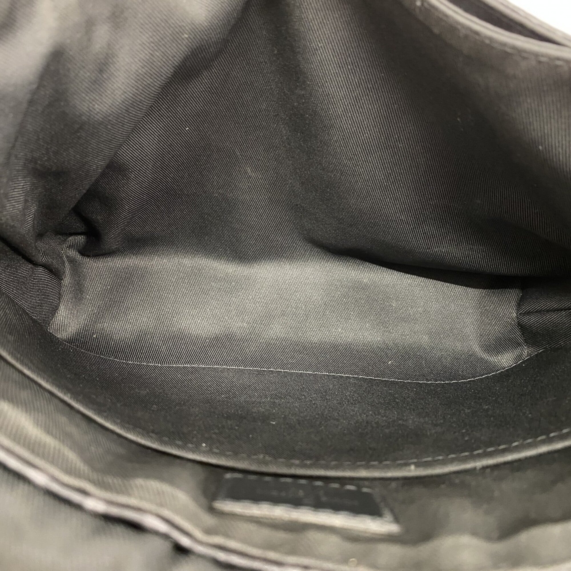 Louis Vuitton Black Shoulder Bag (Pre-Owned)