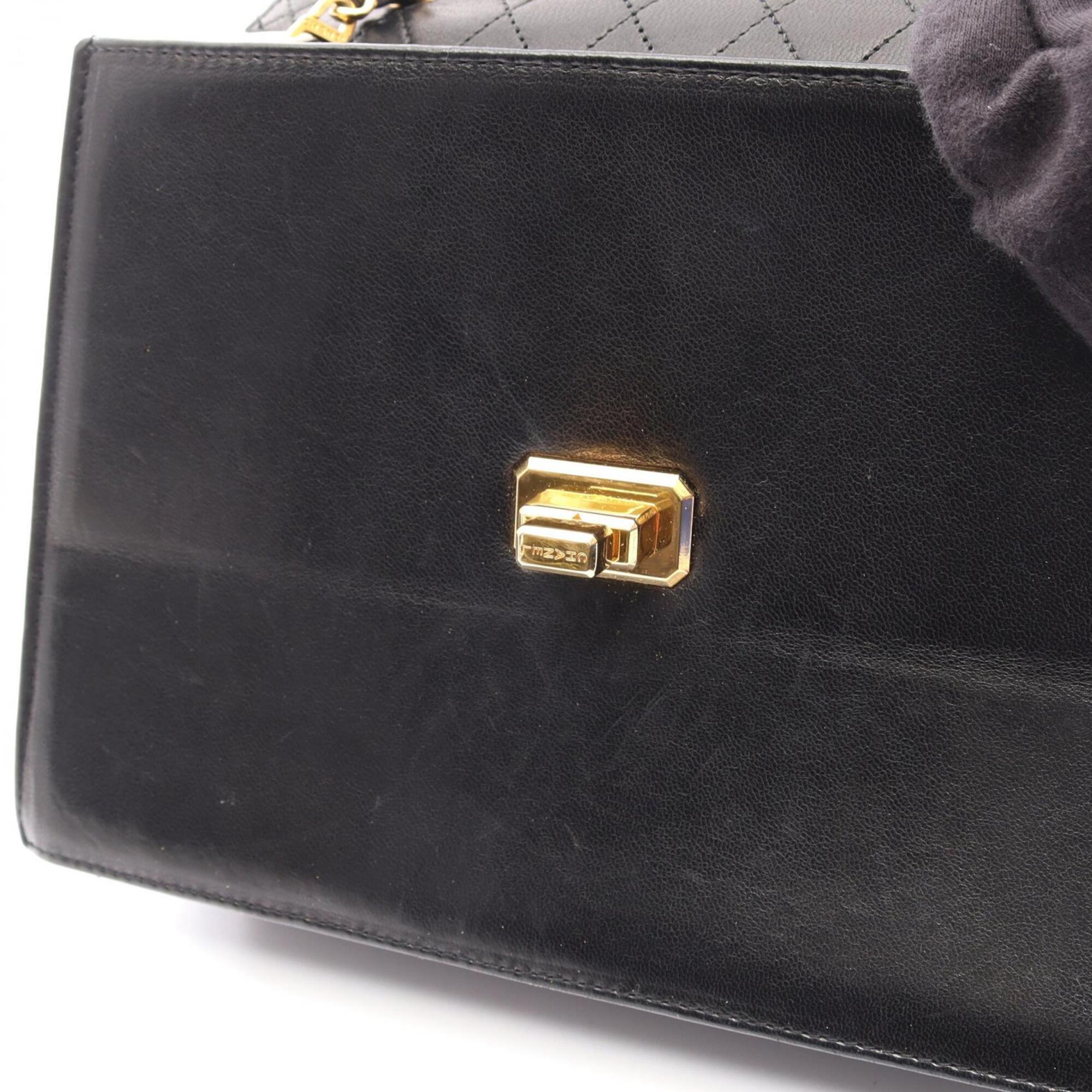 Chanel Black White Leather Handbag Shoulder Bag (Pre-Owned)