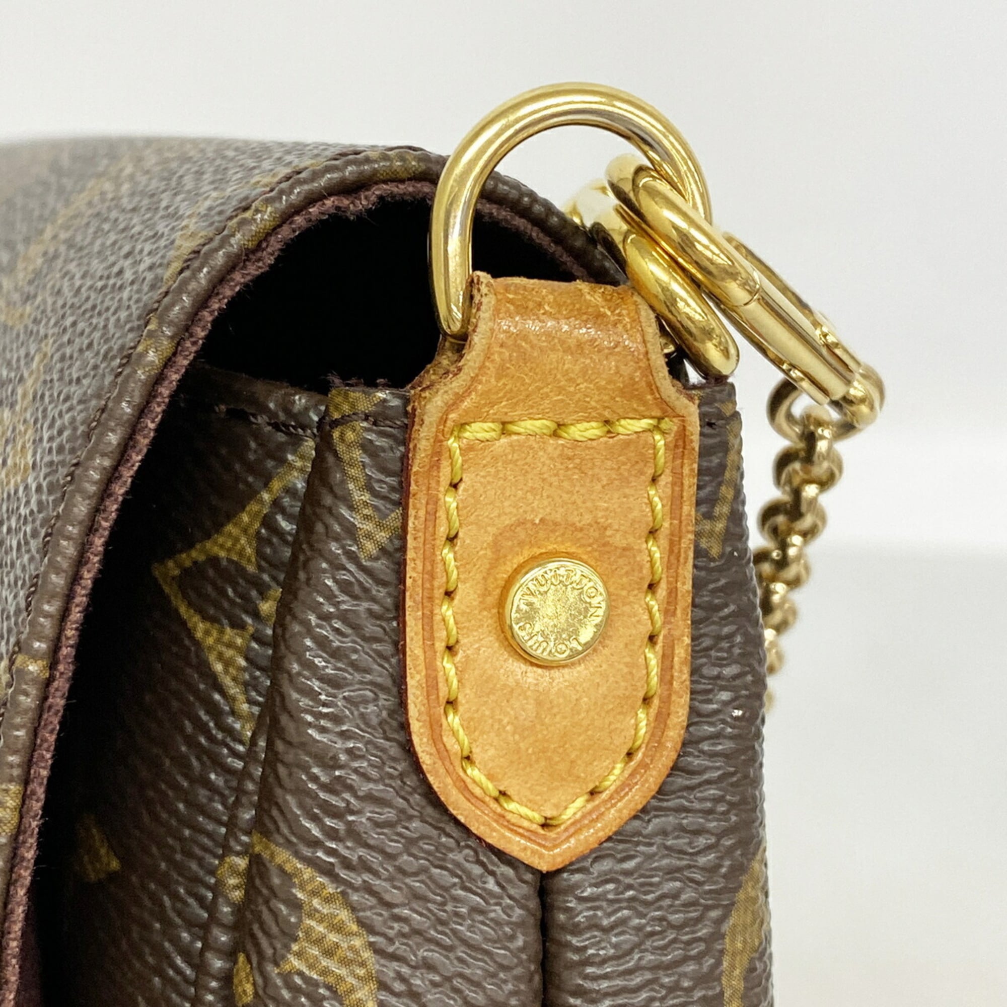 Louis Vuitton Brown Handbag (Pre-Owned)