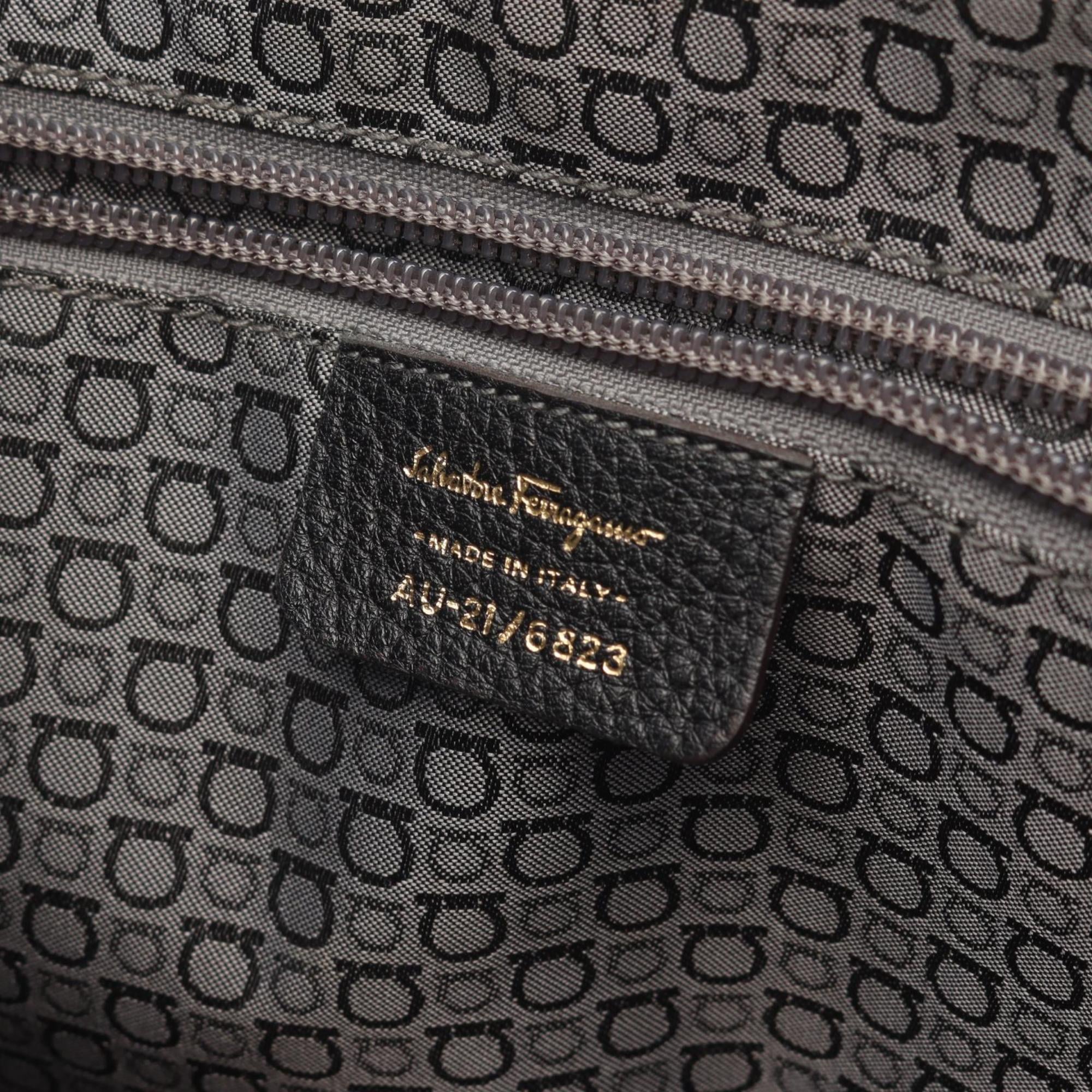 Salvatore Ferragamo Brown Leather Handbag (Pre-Owned)