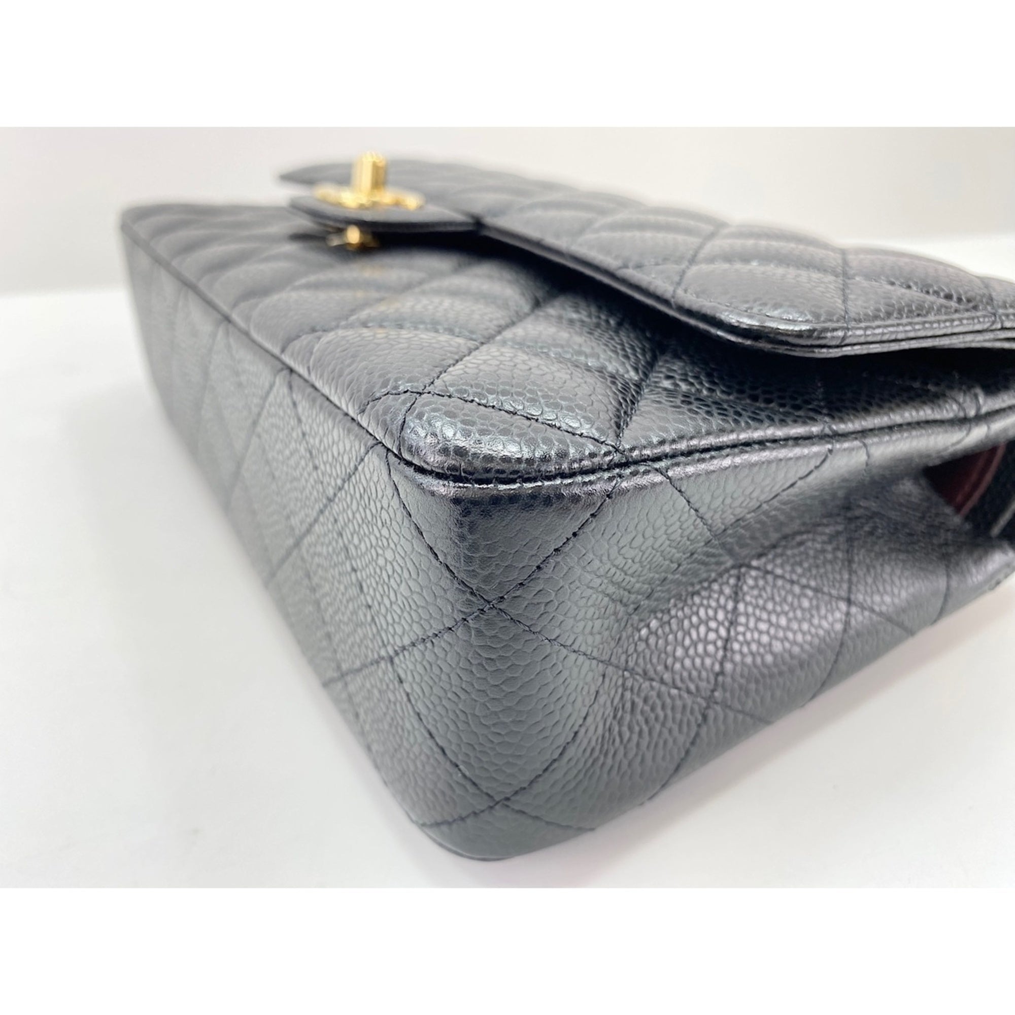Chanel Matelasse Black Shoulder Bag (Pre-Owned)