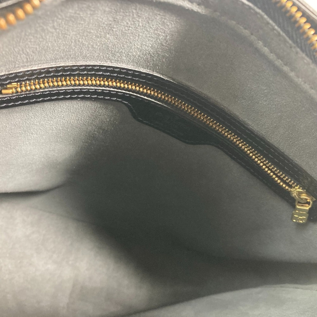 Louis Vuitton Epi Black Noir Epi Leather Shoulder Bag (Pre-Owned)