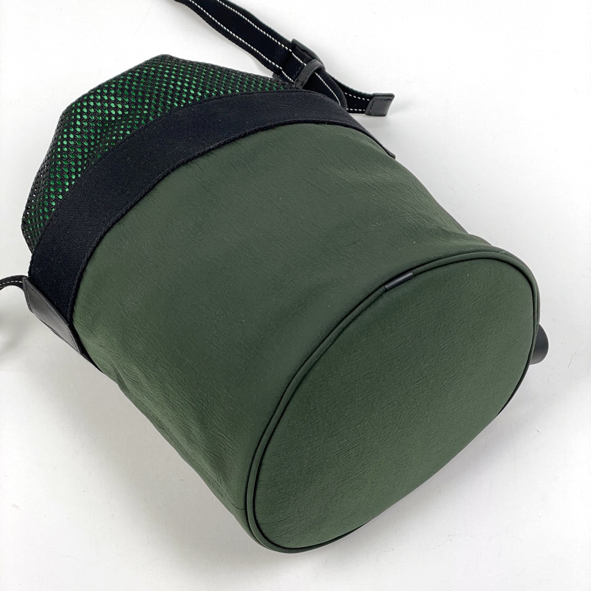 Bottega Veneta Black Green Nylon Messenger Bag (Pre-Owned)