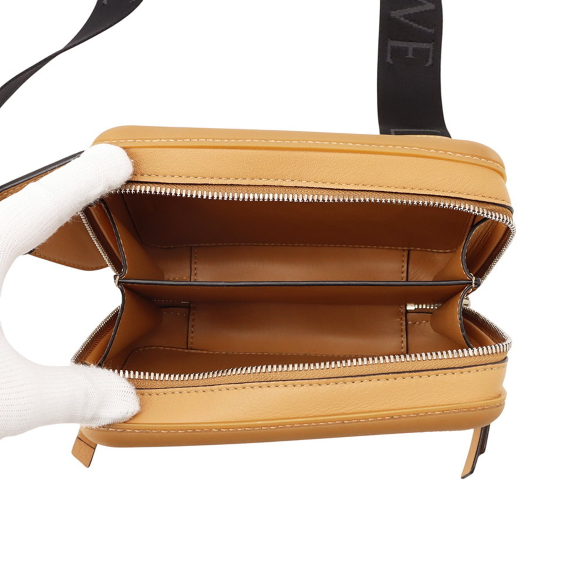 Loewe Camel Leather Handbag Sling Bag (Pre-Owned)