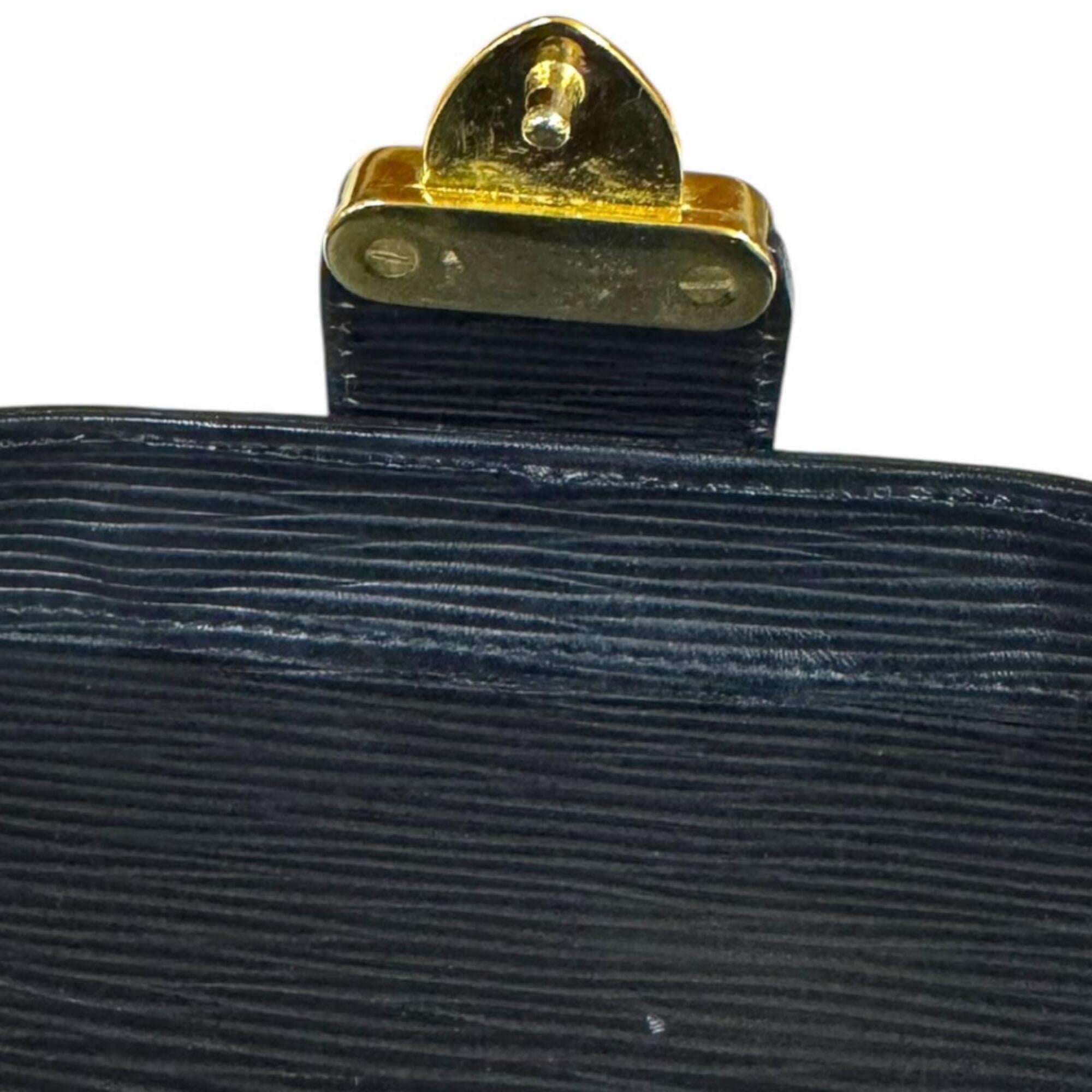 Fendi Black Leather Shoulder Bag (Pre-Owned)