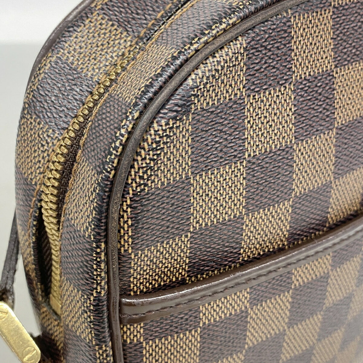 Louis Vuitton Ebene Shoulder Bag (Pre-Owned)