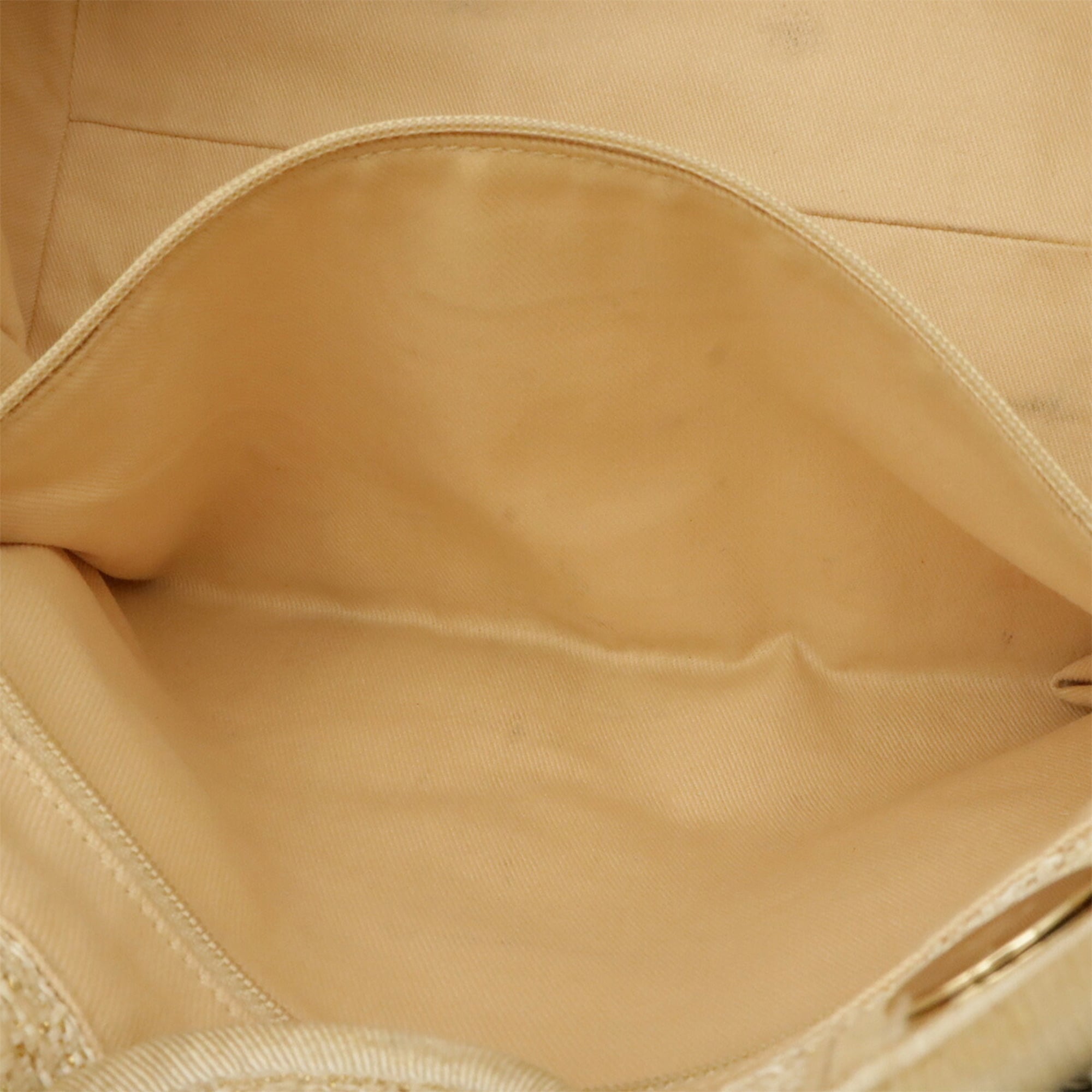 Chanel White Raffia Shoulder Bag Tote Bag (Pre-Owned)