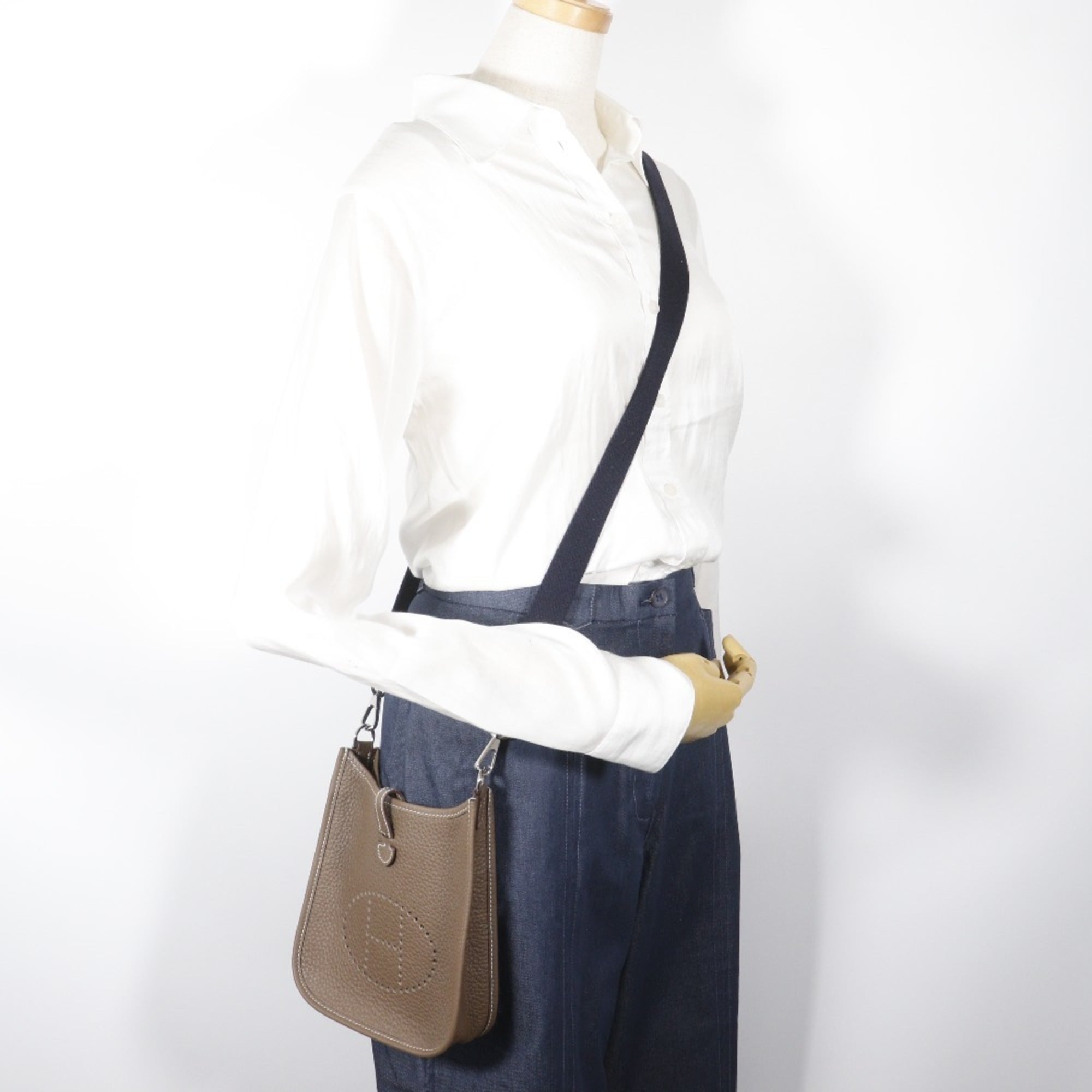 Hermes Brown Taurillon Clemence Leather Shoulder Bag (Pre-Owned)