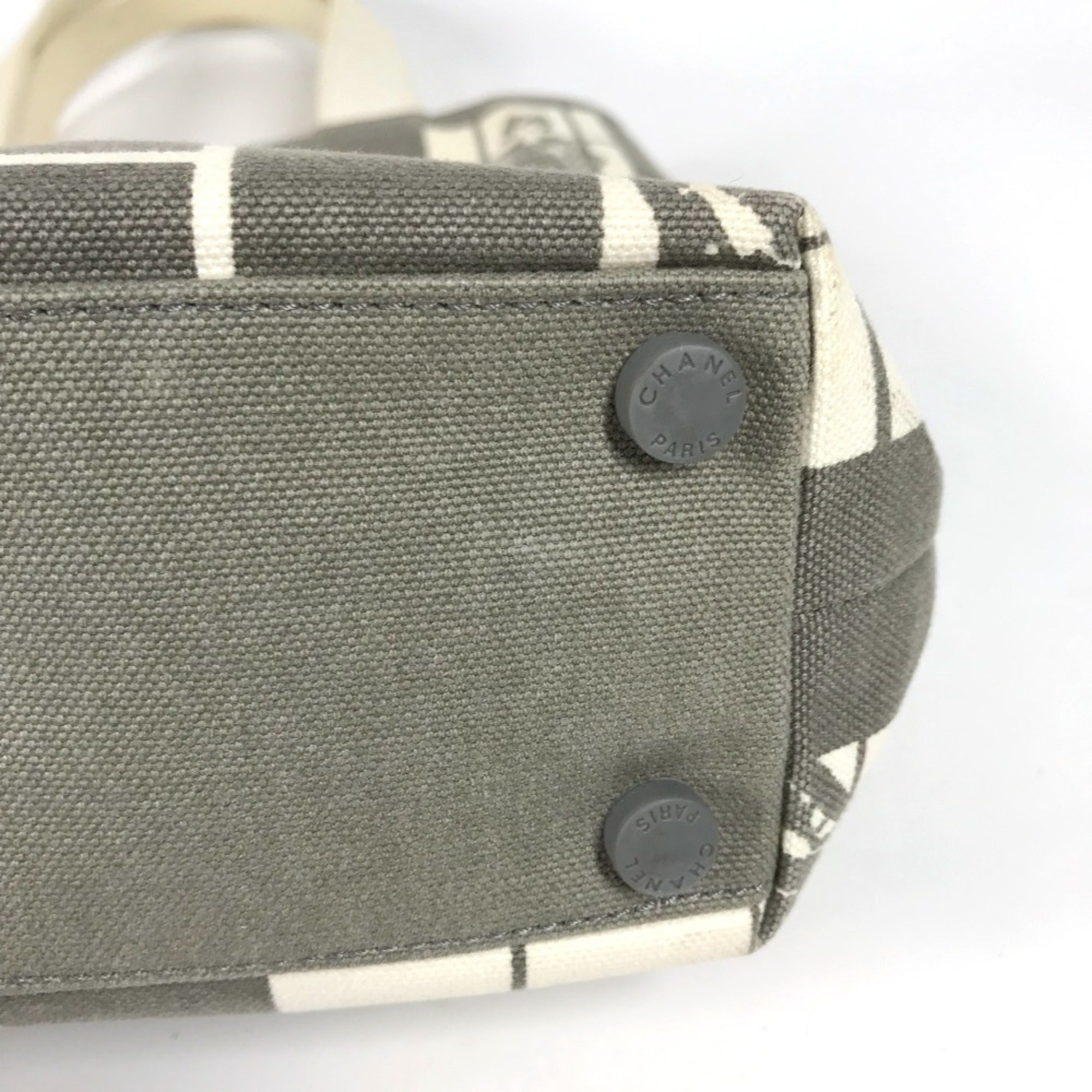 Chanel Gray White Canvas Handbag Shoulder Bag Tote Bag (Pre-Owned)