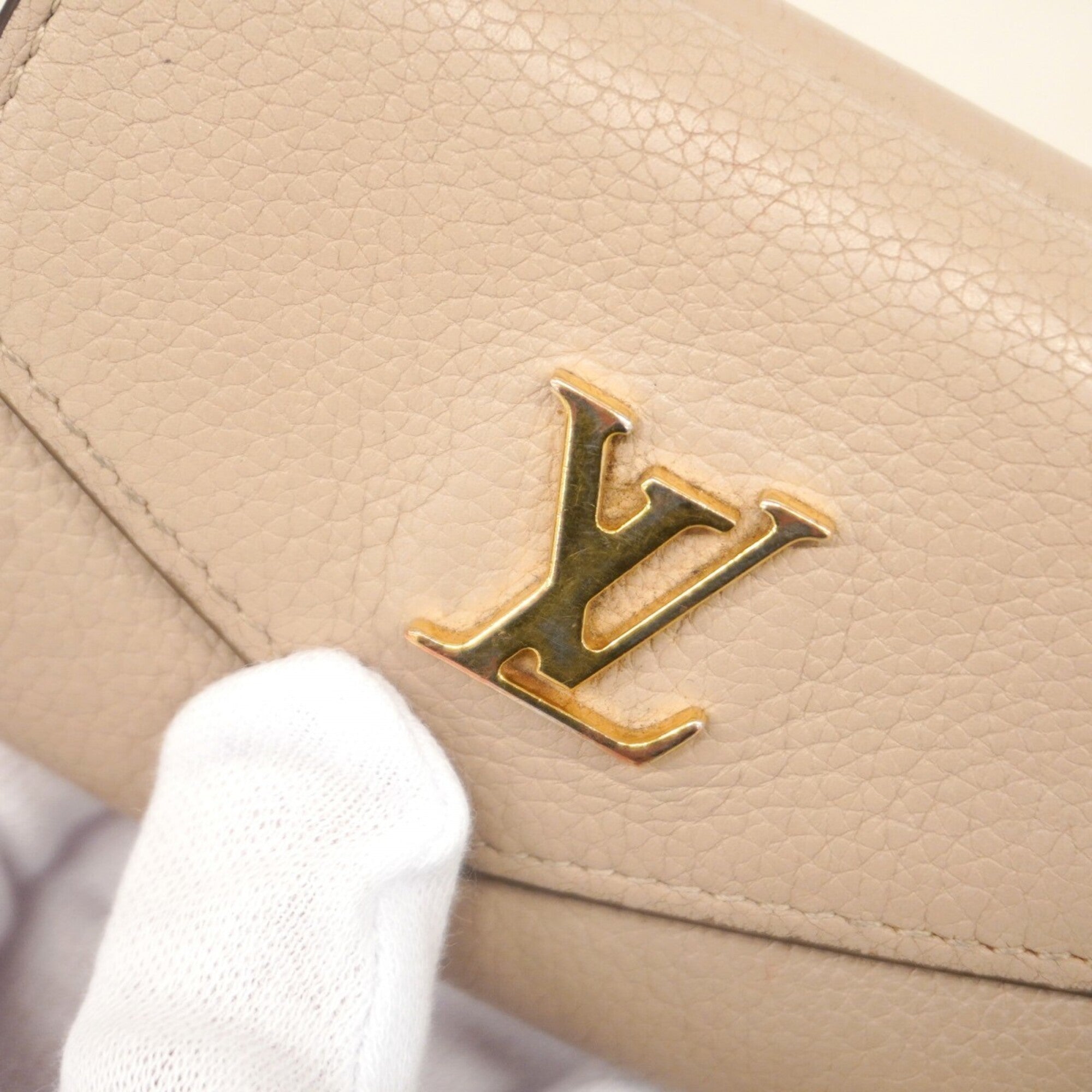 Louis Vuitton Grayish Wallet (Tri-Fold) (Pre-Owned)