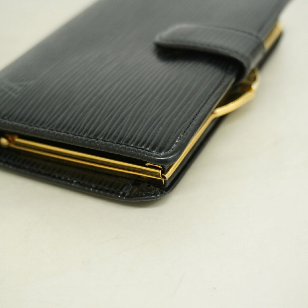 Louis Vuitton Noir Wallet (Bi-Fold) (Pre-Owned)