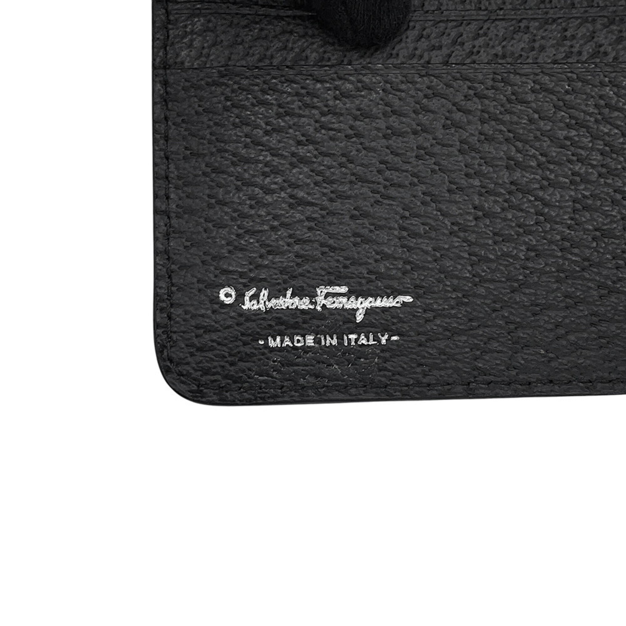 Salvatore Ferragamo Gancini Black Leather Wallet (Bi-Fold) (Pre-Owned)