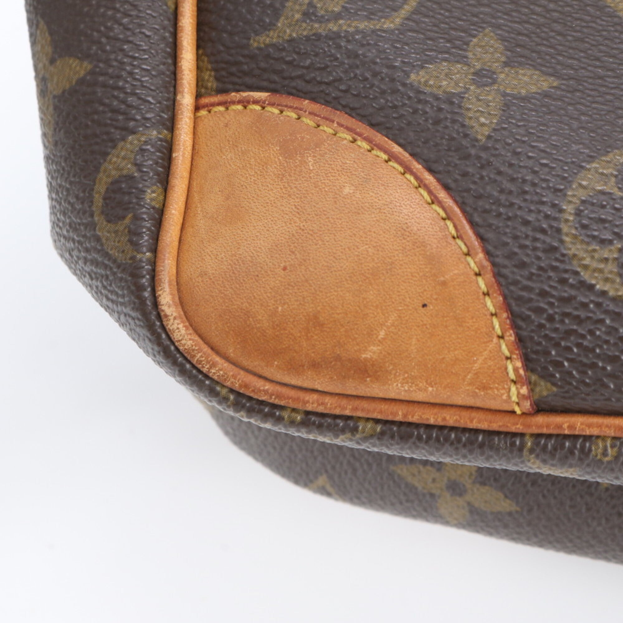 Louis Vuitton Brown Leather Coated Canvas Messenger Bag Shoulder Bag Tote Bag (Pre-Owned)