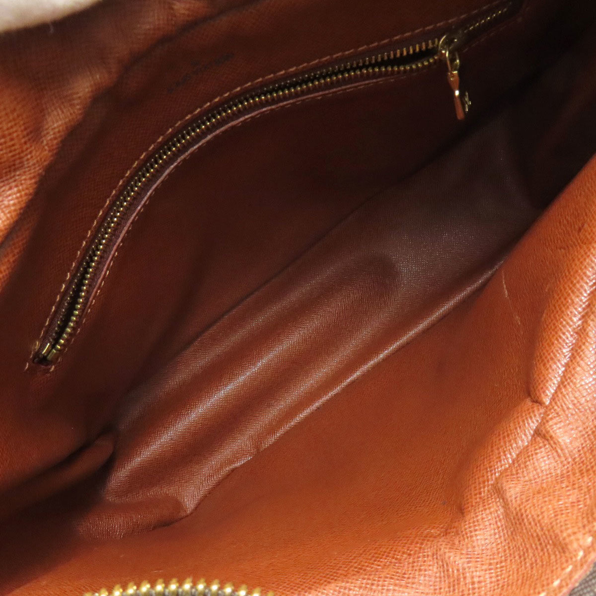 Louis Vuitton Monogram Monogram Monogram Canvas Shoulder Bag (Pre-Owned)