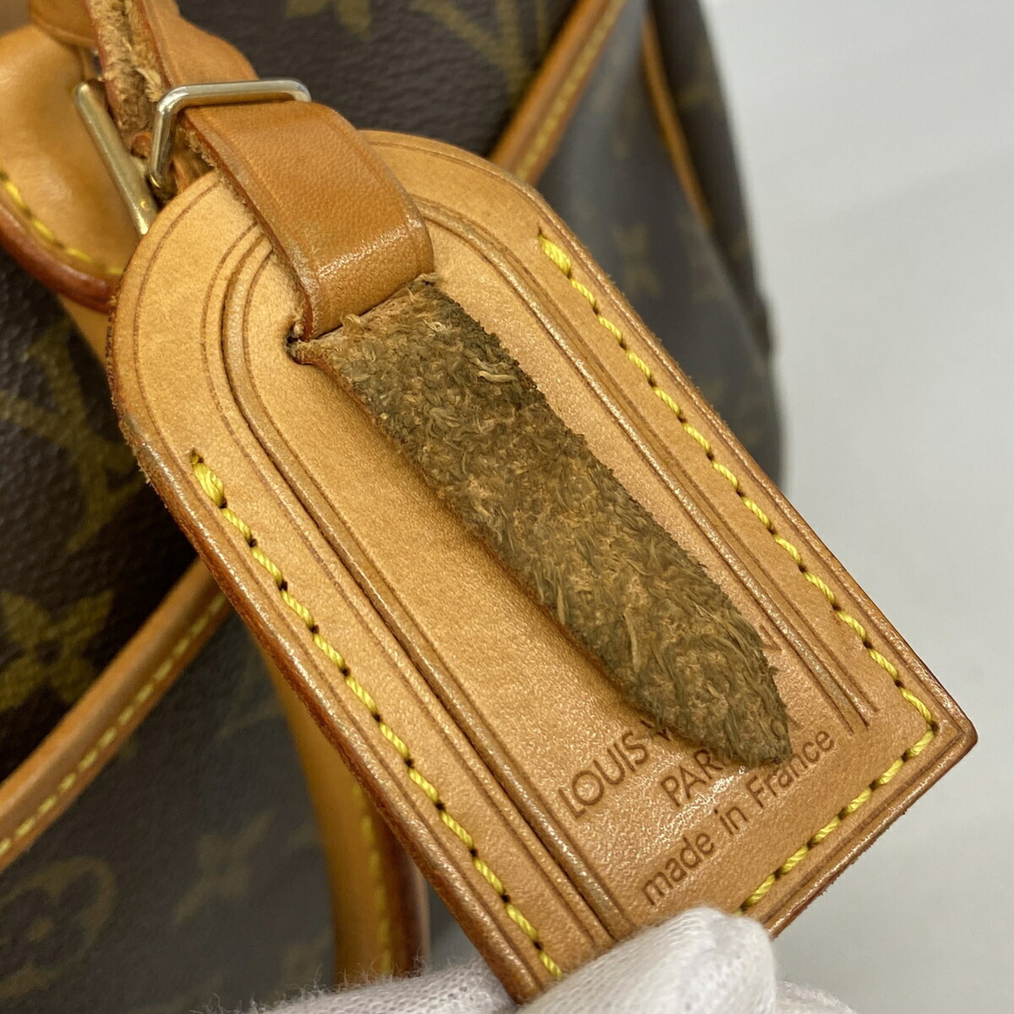 Louis Vuitton Brown Handbag (Pre-Owned)