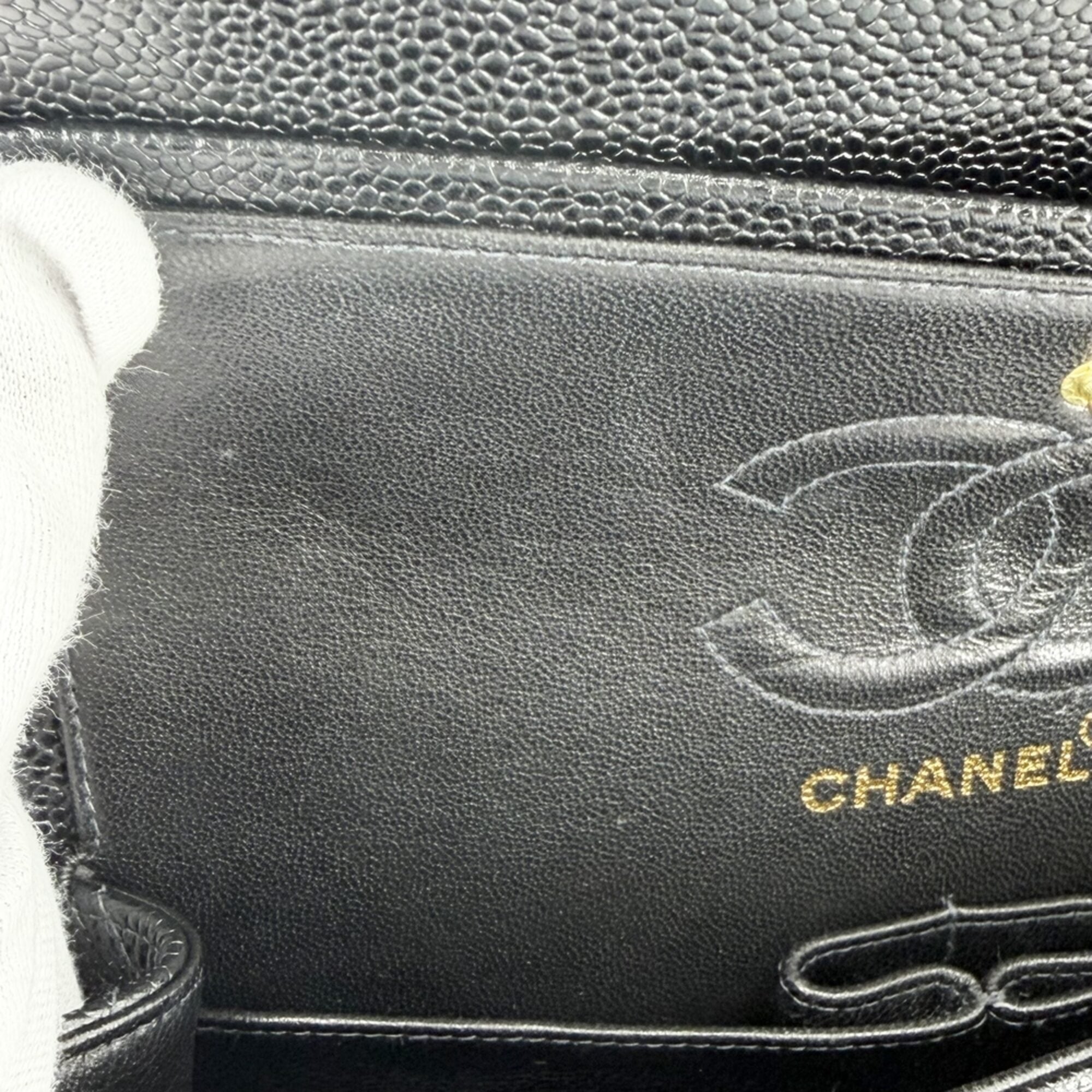 Chanel Matelasse Black Grained Calfskin Shoulder Bag (Pre-Owned)
