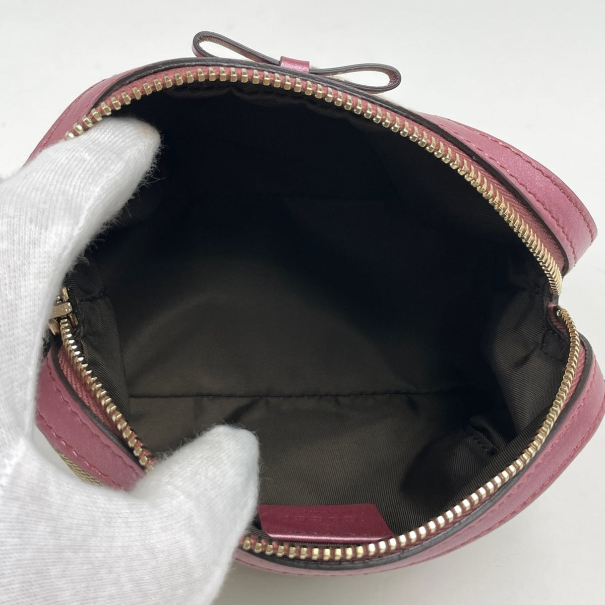 Gucci Beige Pink Gg Canvas Leather Pouch (Pre-Owned)