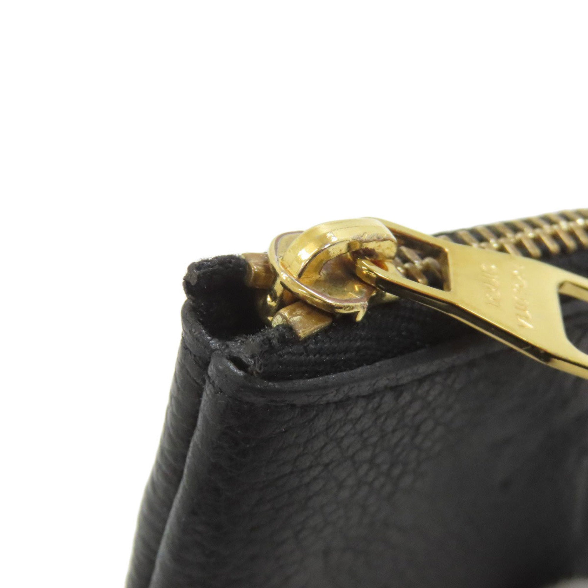 Louis Vuitton Black Pochette (Pre-Owned)