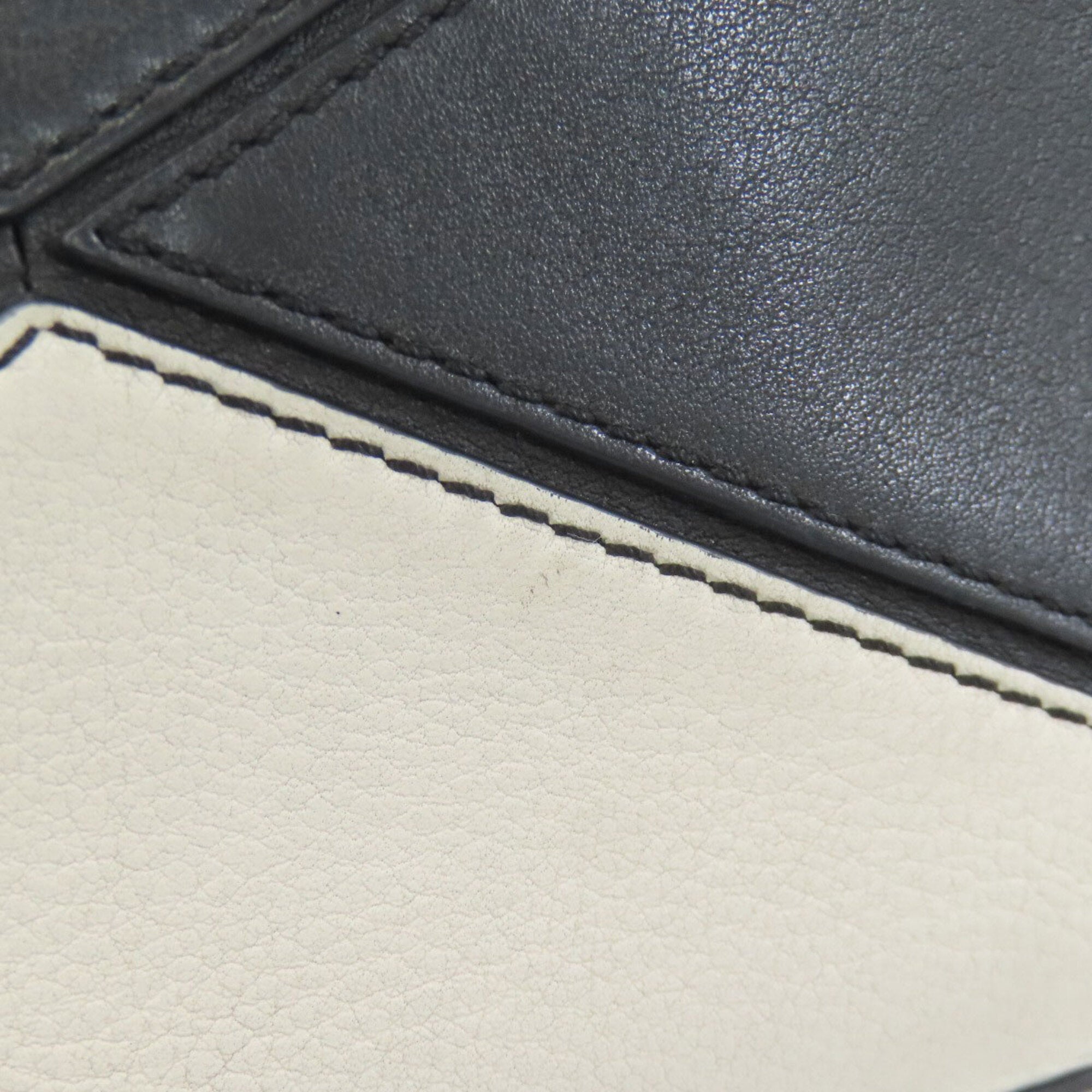Loewe Black Brown White Leather Handbag (Pre-Owned)