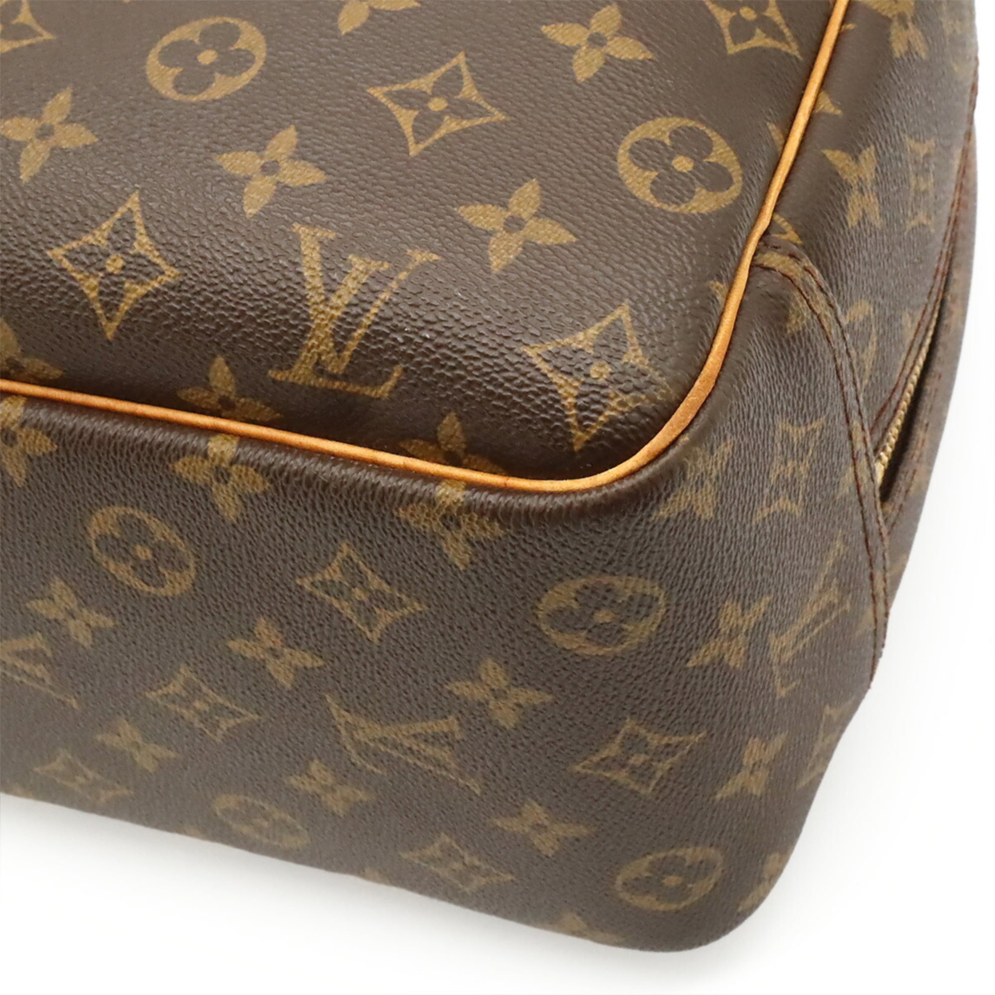 Louis Vuitton Brown Monogram Monogram Handbag (Pre-Owned)