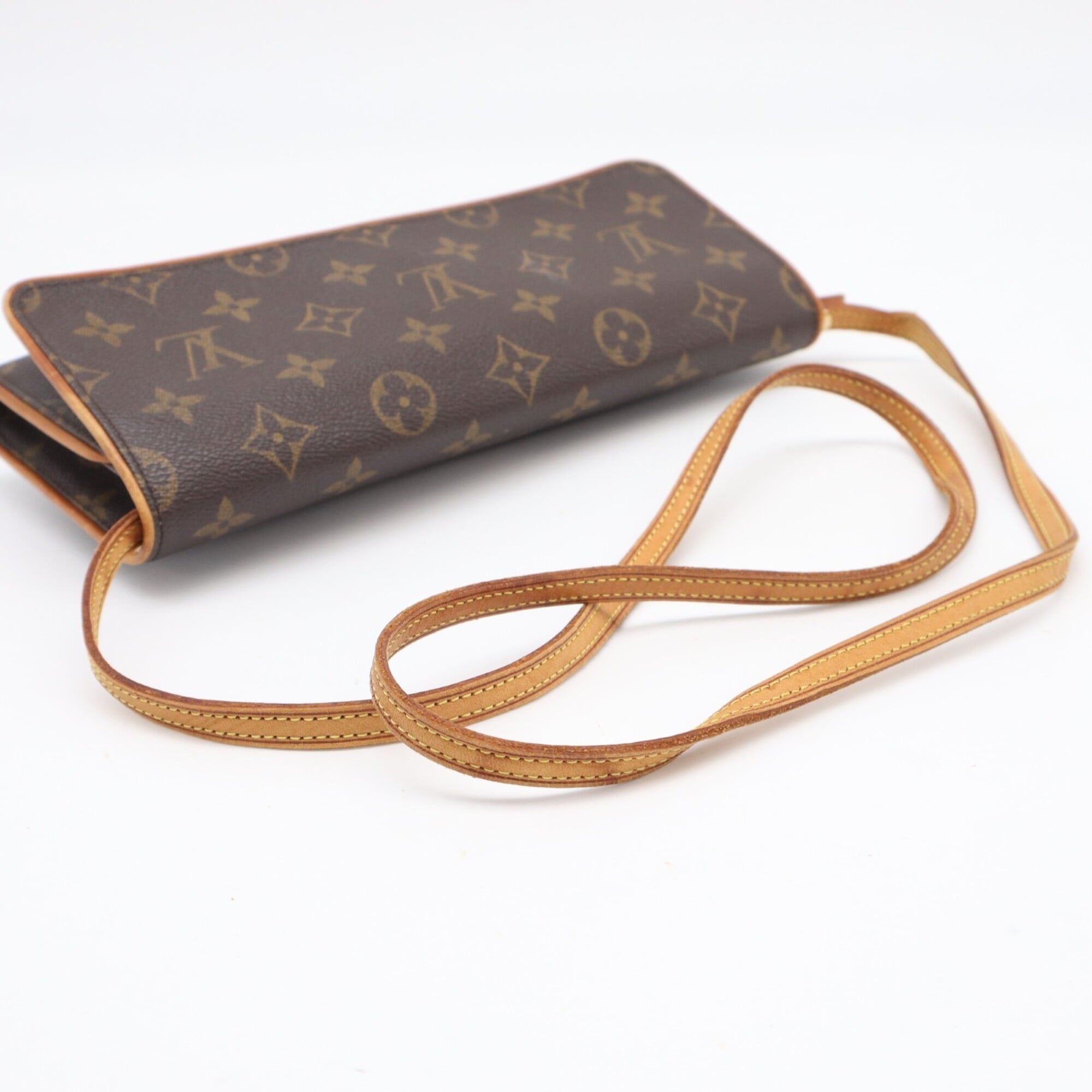 Louis Vuitton Beige Brown Monogram Coated Canvas Leather Pochette Shoulder Bag (Pre-Owned)