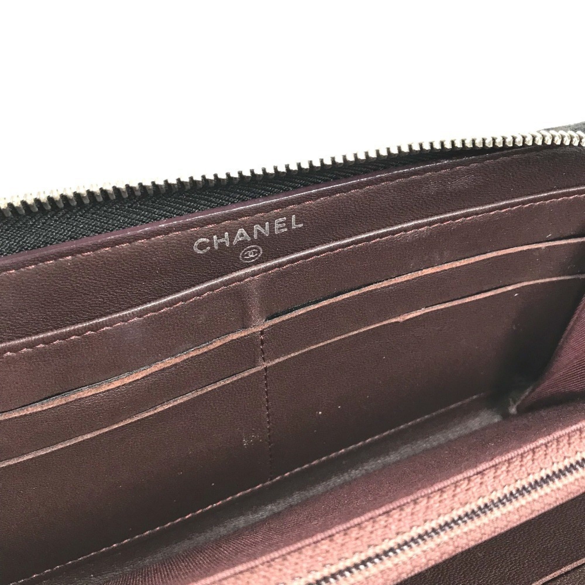 Chanel Matelasse Black Leather Long Wallet (Bi-Fold) (Pre-Owned)
