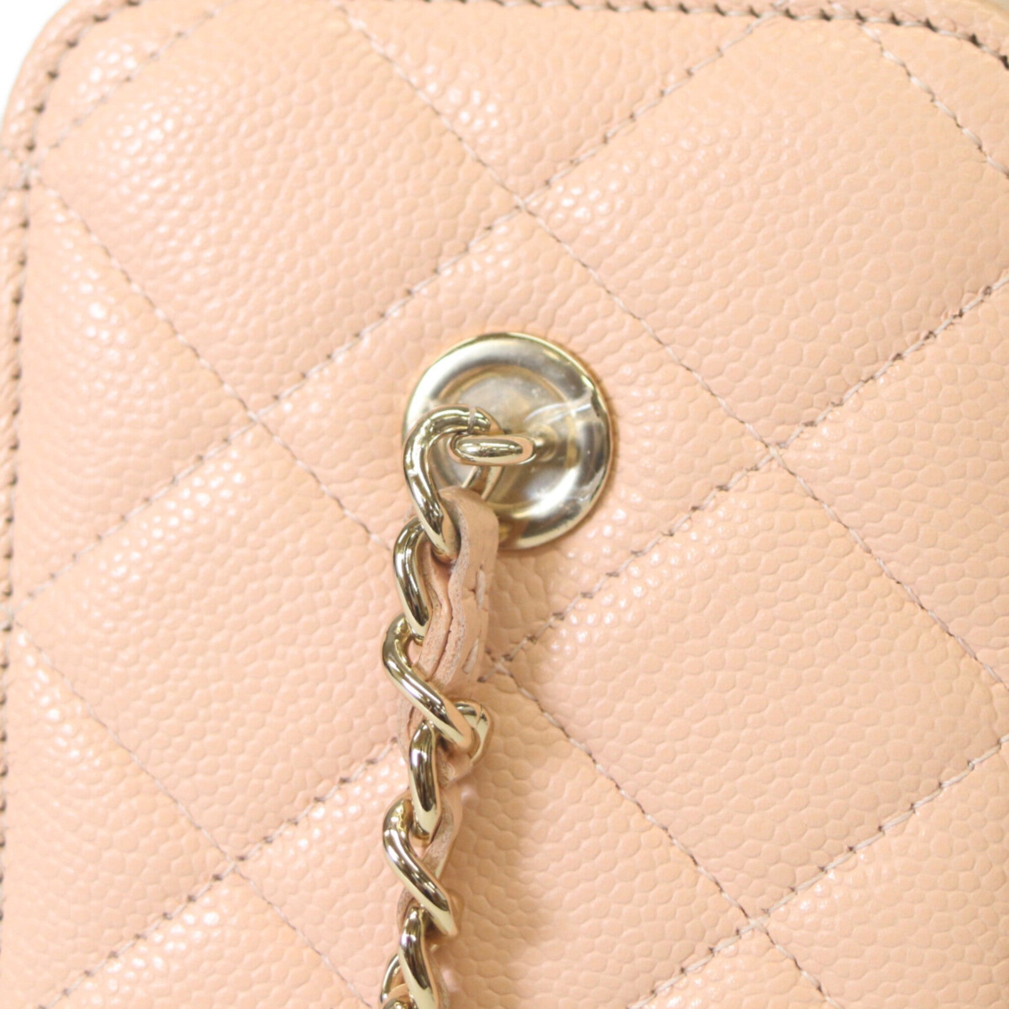 Chanel Pink Grained Calfskin Shoulder Bag (Pre-Owned)