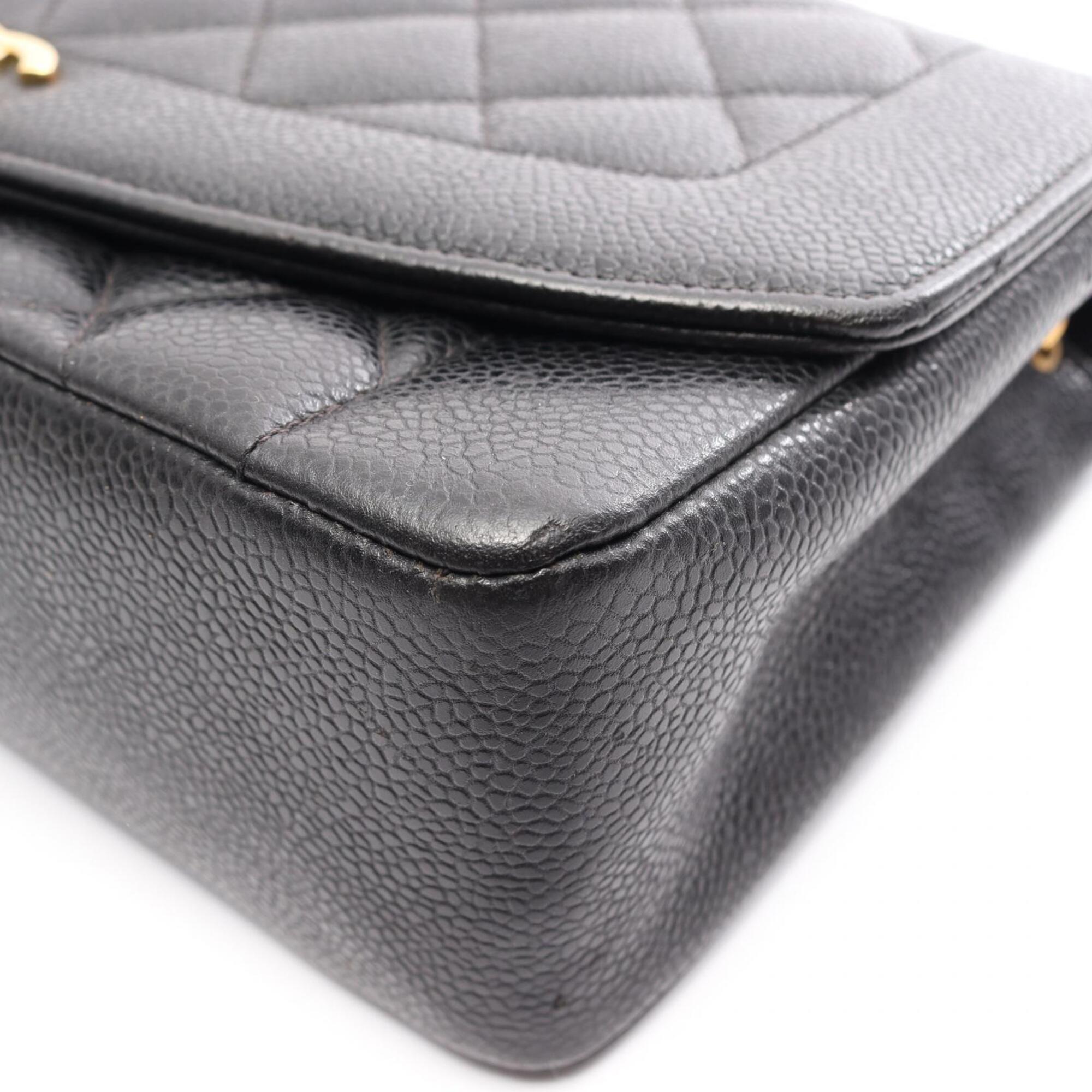 Chanel Black Grained Calfskin Handbag Shoulder Bag (Pre-Owned)
