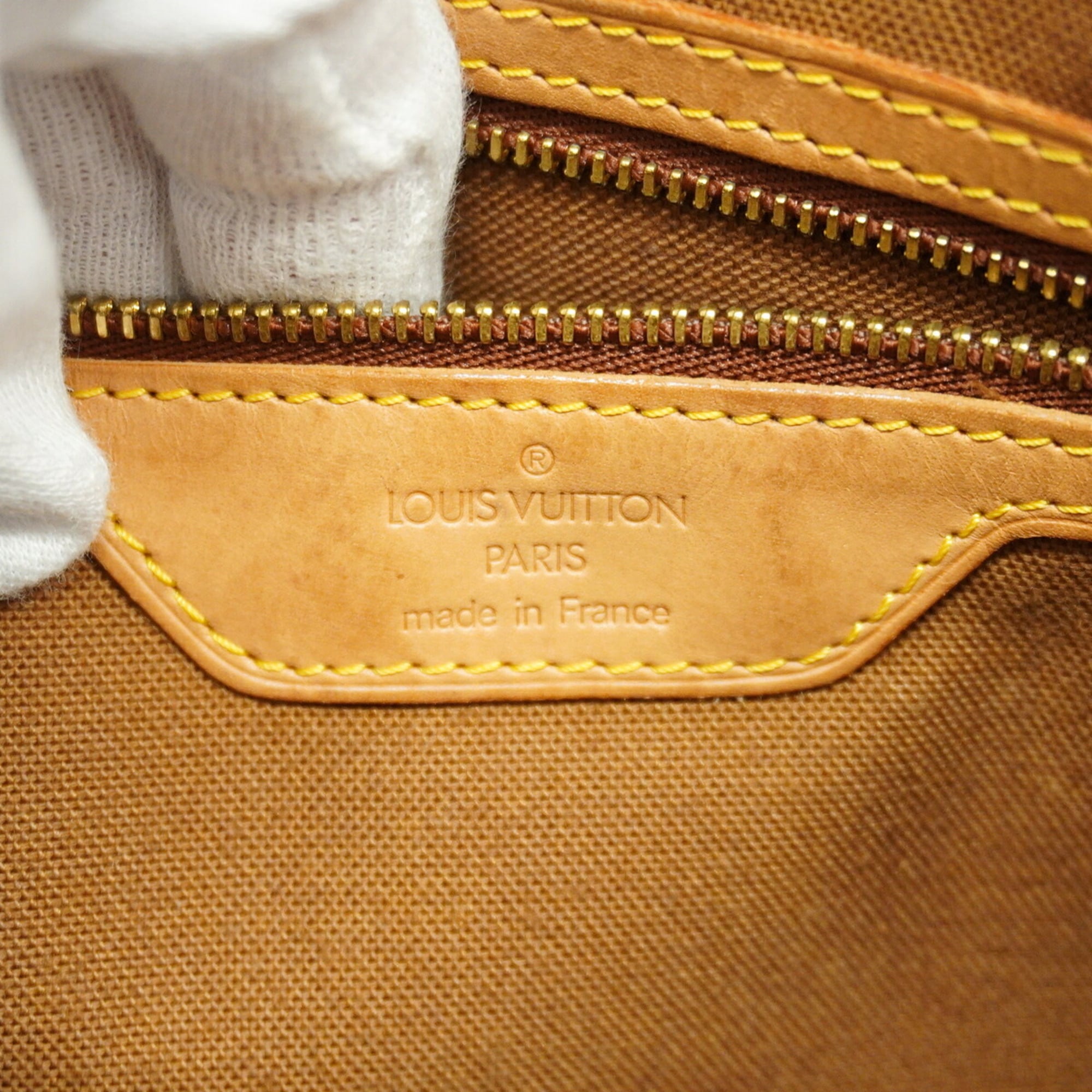 Louis Vuitton Ebene Shoulder Bag (Pre-Owned)