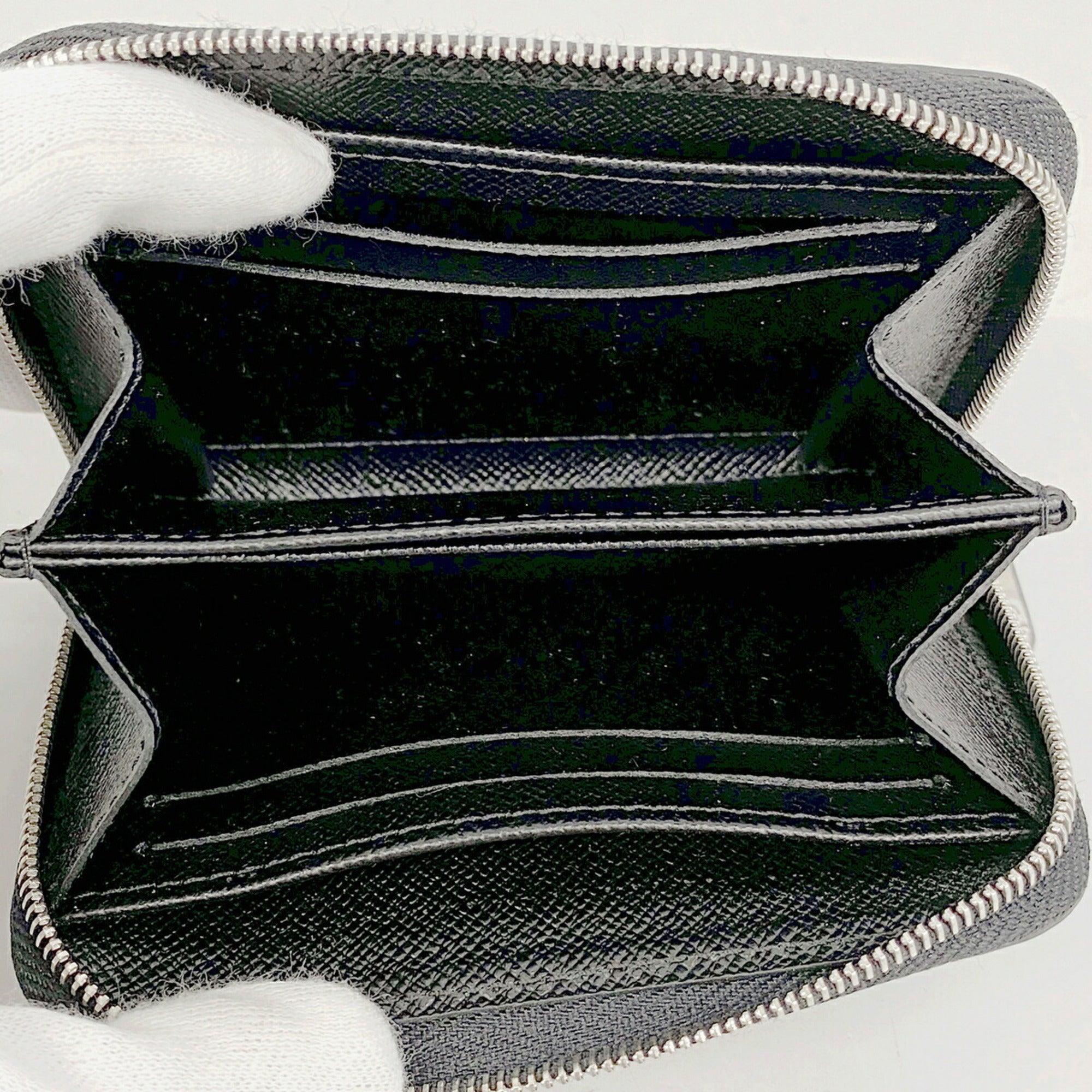 Louis Vuitton Noir Coin Purse/Coin Case (Pre-Owned)