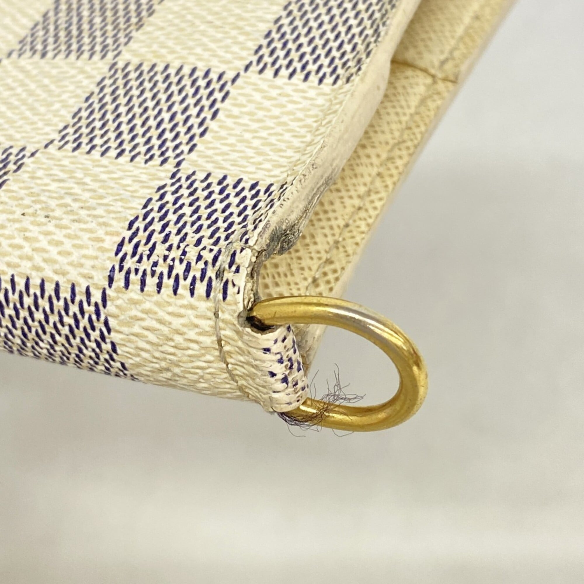 Louis Vuitton White Long Wallet (Bi-Fold) (Pre-Owned)