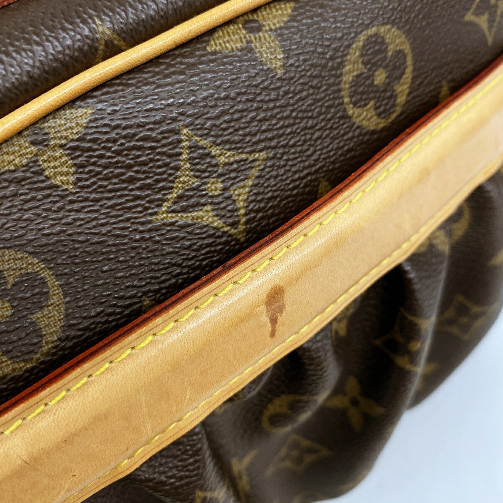 Louis Vuitton Brown Handbag (Pre-Owned)